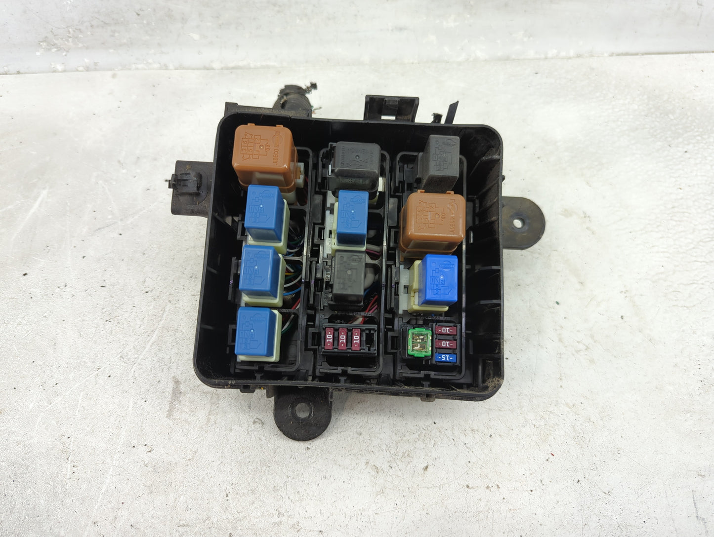 2018-2021 Nissan Leaf Fusebox Fuse Box Panel Relay Module Fits Fits 2018 2019 2020 2021 OEM Used Auto Parts - Oemusedautopar