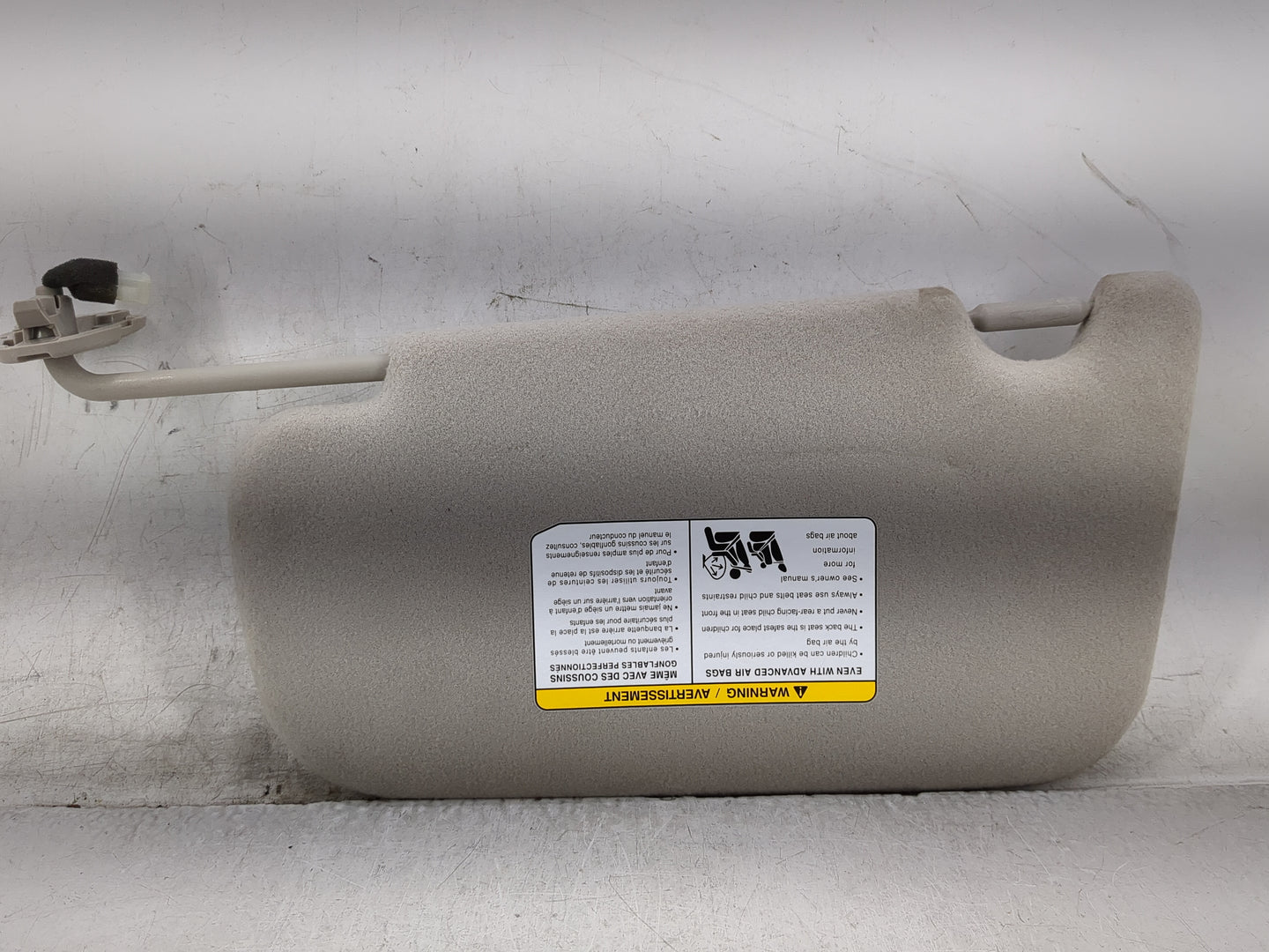 2018-2021 Nissan Leaf Sun Visor Shade Replacement Passenger Right Mirror Fits Fits 2018 2019 2020 2021 OEM Used Auto Parts -