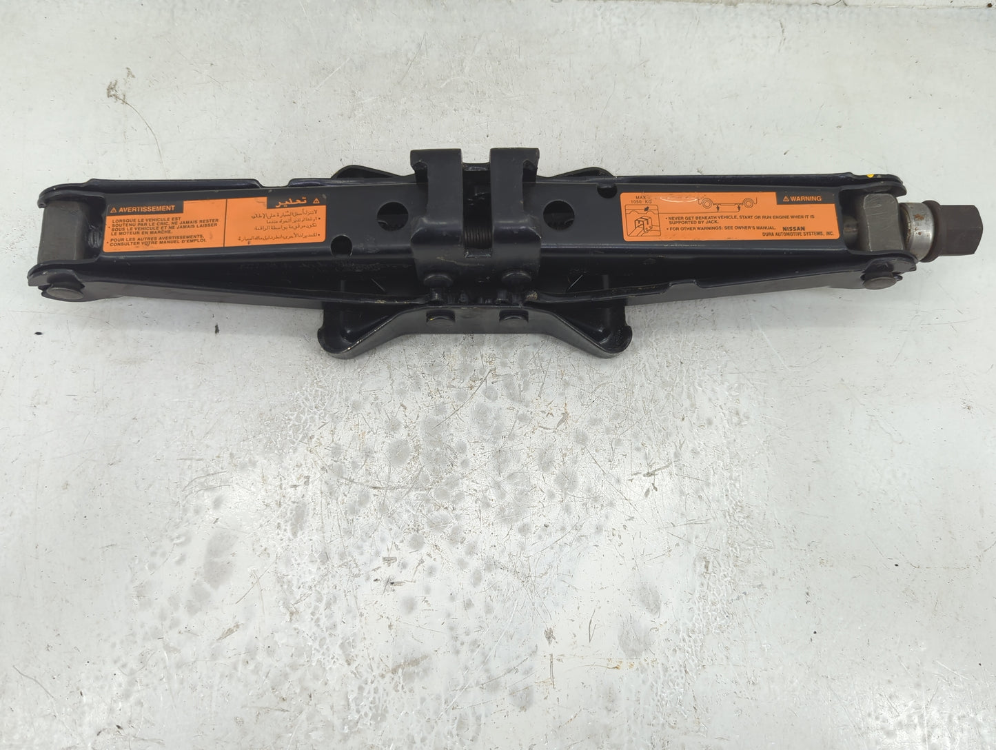 2023 Nissan Maxima Spare Scissor Car Jack - Oemusedautoparts1.com