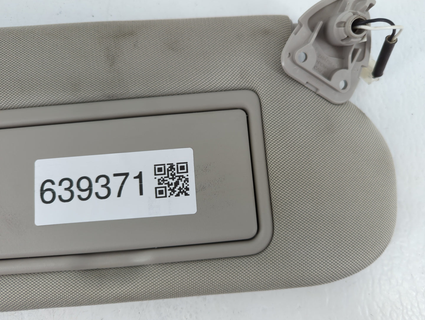 2019-2022 Nissan Murano Sun Visor Shade Replacement Passenger Right Mirror Fits Fits 2019 2020 2021 2022 OEM Used Auto Parts