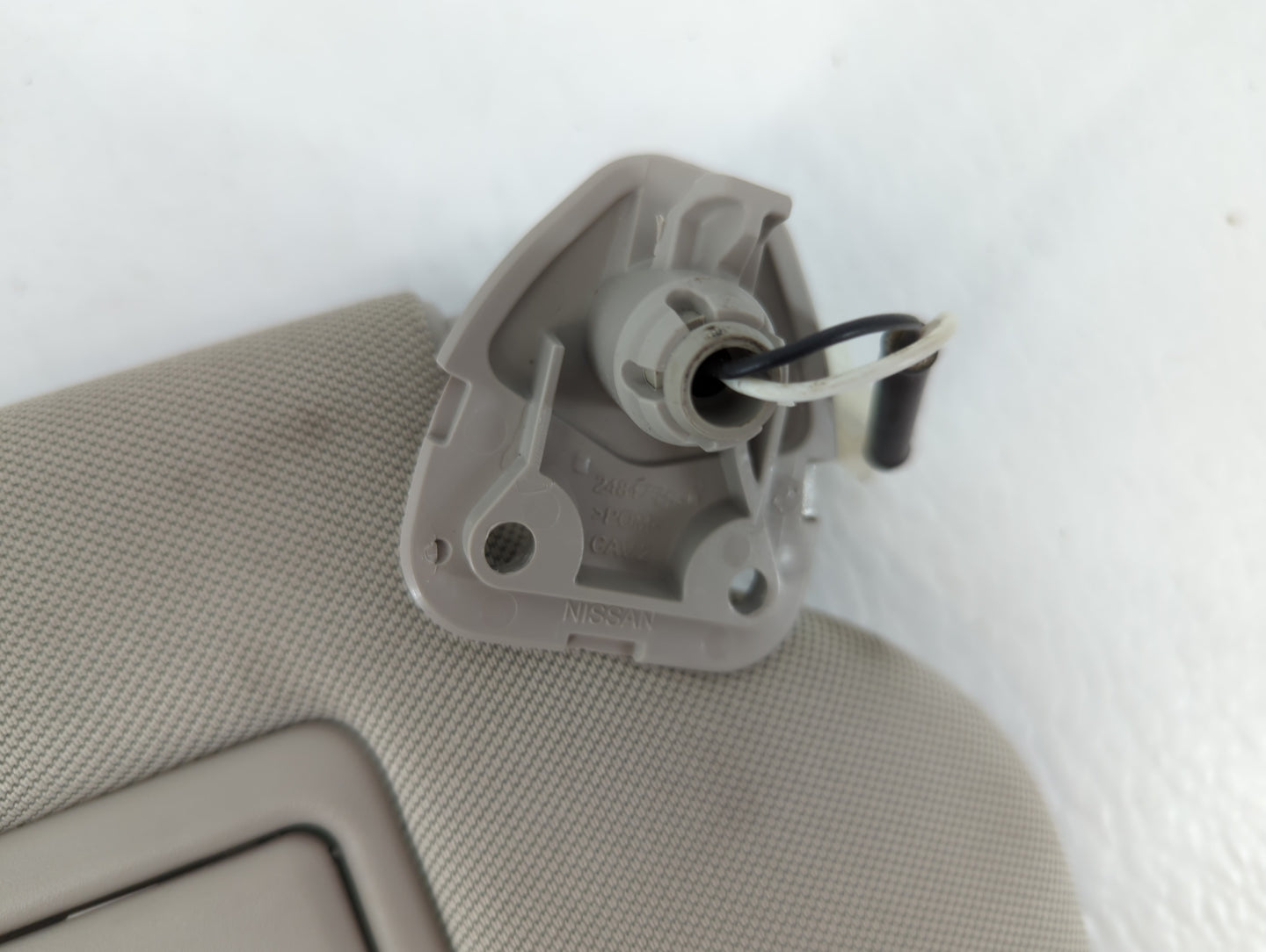 2019-2022 Nissan Murano Sun Visor Shade Replacement Passenger Right Mirror Fits Fits 2019 2020 2021 2022 OEM Used Auto Parts