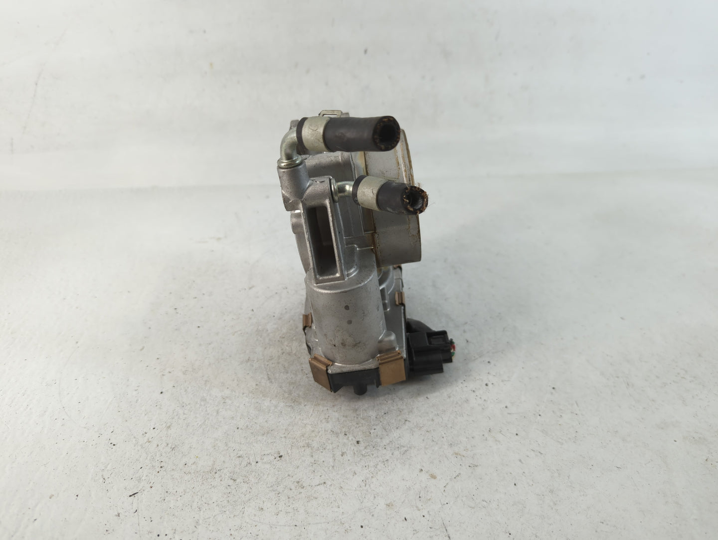 2015-2022 Nissan Murano Throttle Body P/N:2118 RME70-50 Fits Fits 2015 2016 2017 2018 2019 2020 2021 2022 OEM Used Auto Part