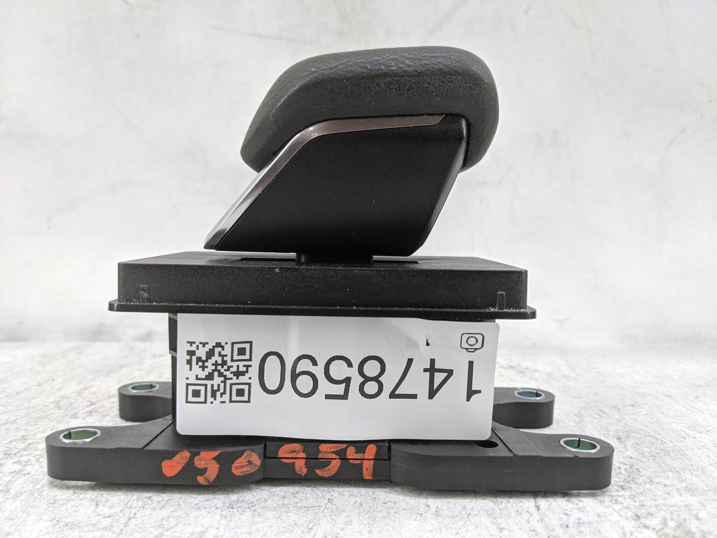 2023 Nissan Pathfinder Floor Console Assembly Shifter - Oemusedautoparts1.com