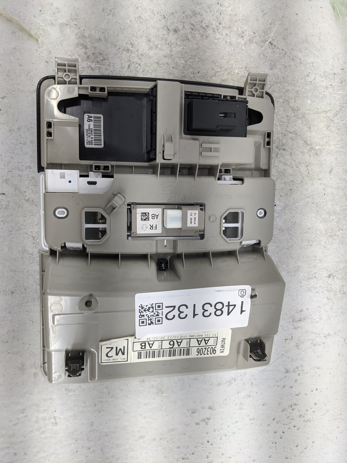 2022-2022 Nissan Pathfinder Overhead Roof Console Tan - Oemusedautoparts1.com