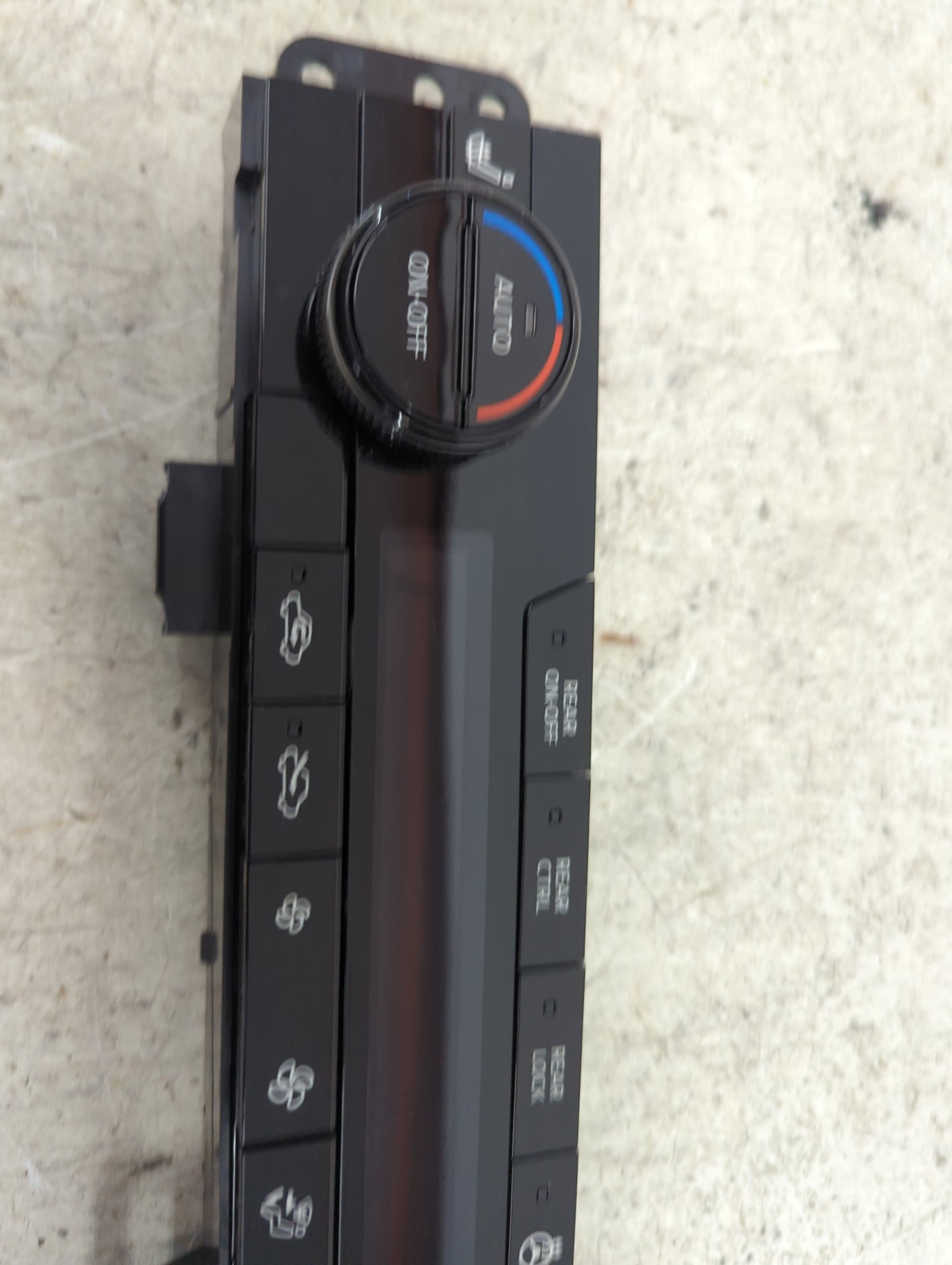 2022 Nissan Pathfinder Climate Control Module Temperature AC/Heater Replacement P/N:275006TA1B 275006TA1B-G, P2Q069IR Fits O