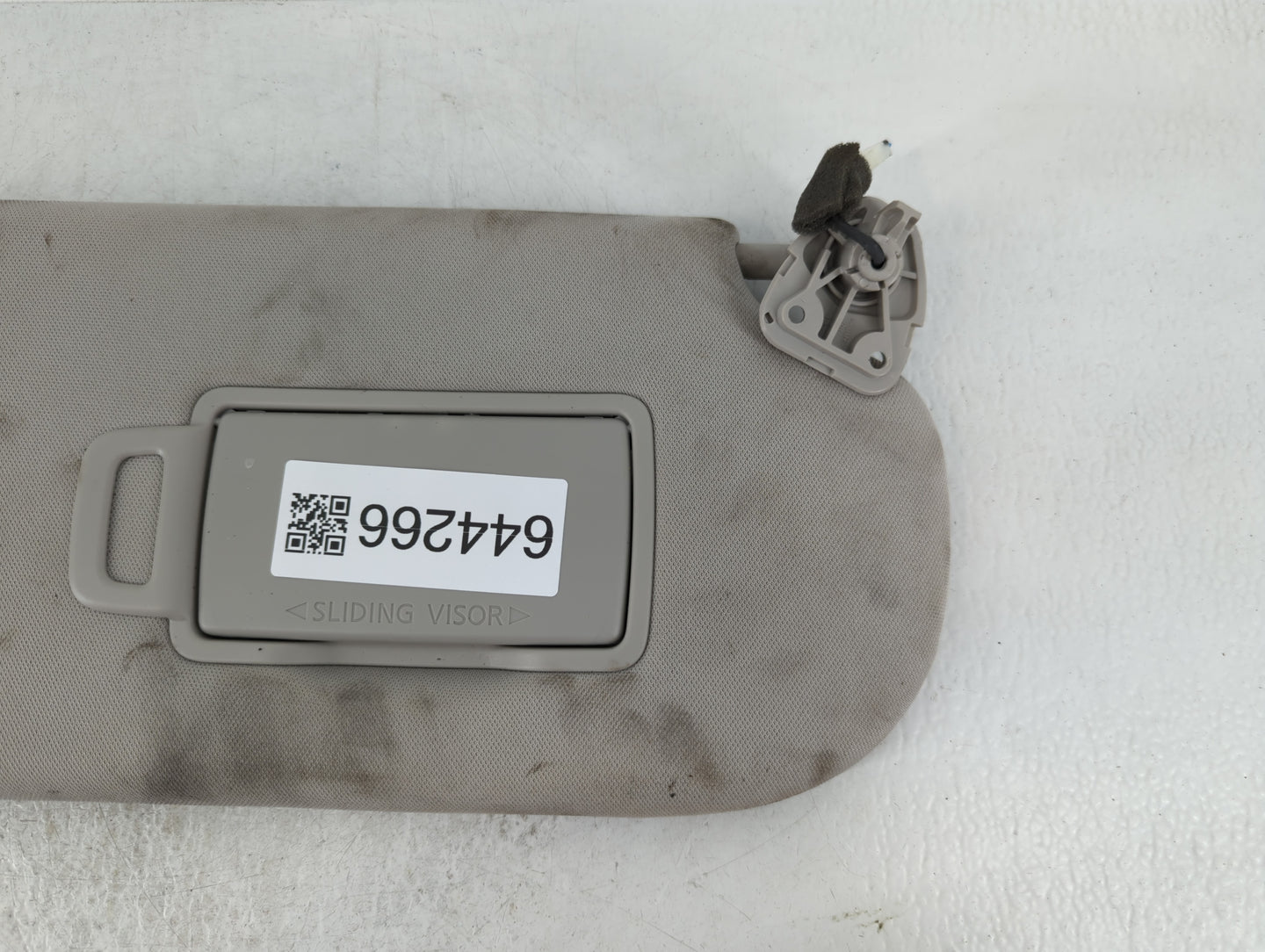 2022 Nissan Pathfinder Sun Visor Shade Replacement Passenger Right Mirror Fits OEM Used Auto Parts - Oemusedautoparts1.com