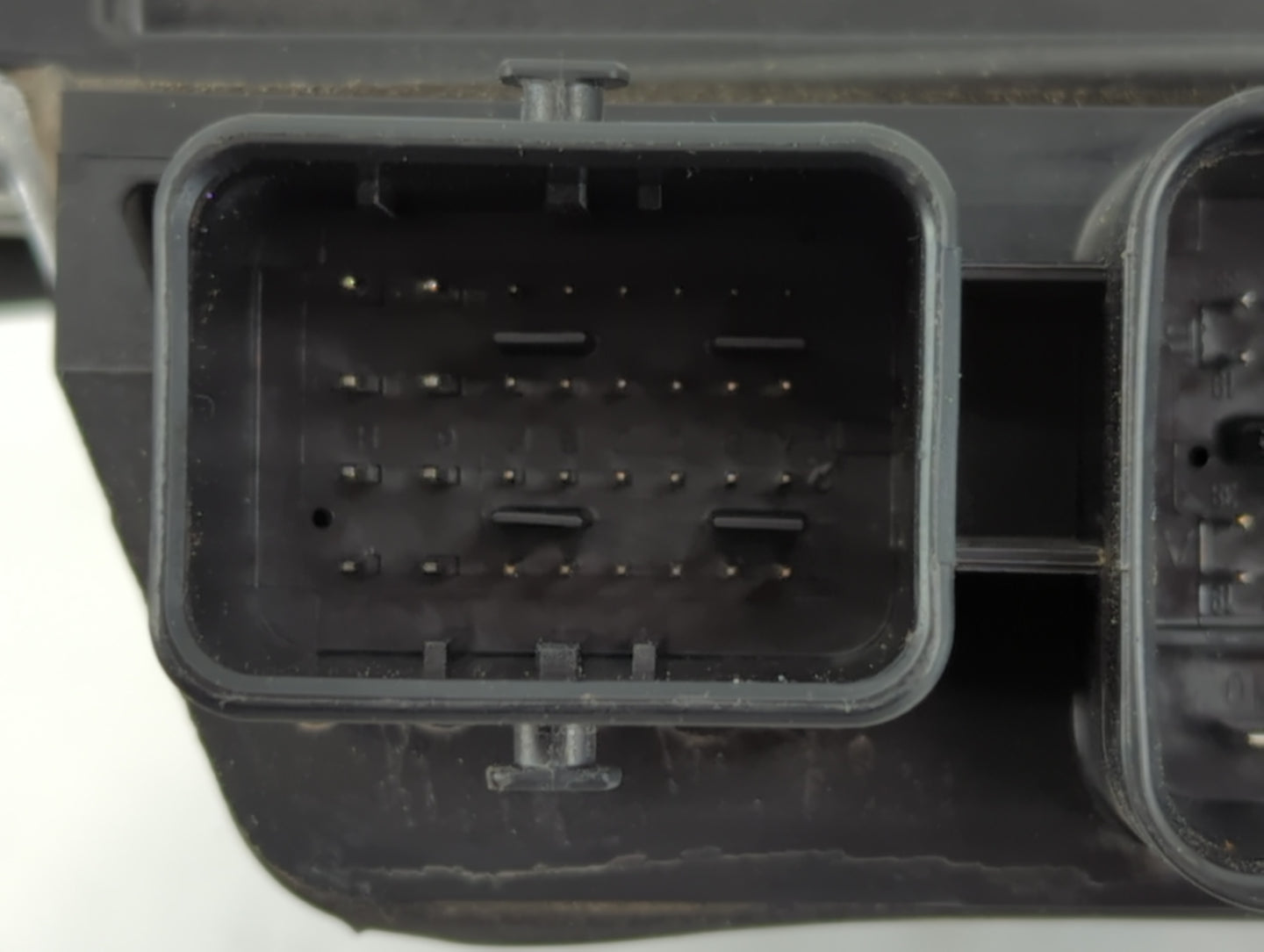 2022 Nissan Pathfinder PCM Engine Control Computer ECU ECM PCU OEM P/N:BED511-300 B1 Fits OEM Used Auto Parts - Oemusedautop