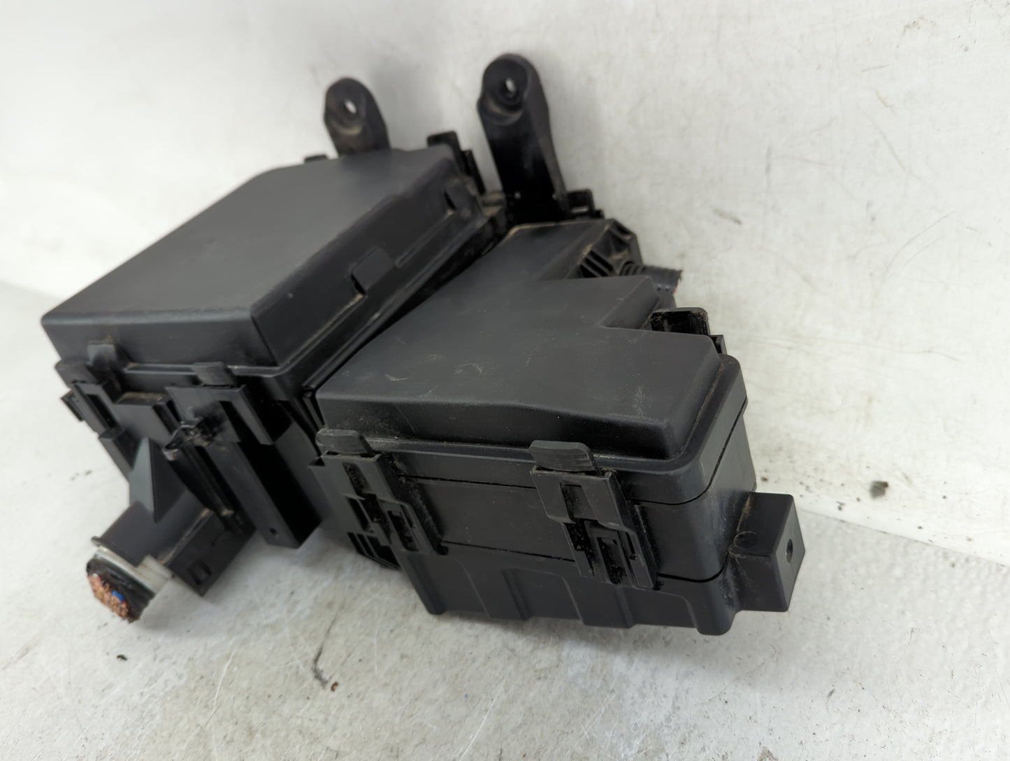 2017-2021 Nissan Qashqai Fusebox Fuse Box Panel Relay Module Fits Fits 2017 2018 2019 2020 2021 2022 OEM Used Auto Parts - O