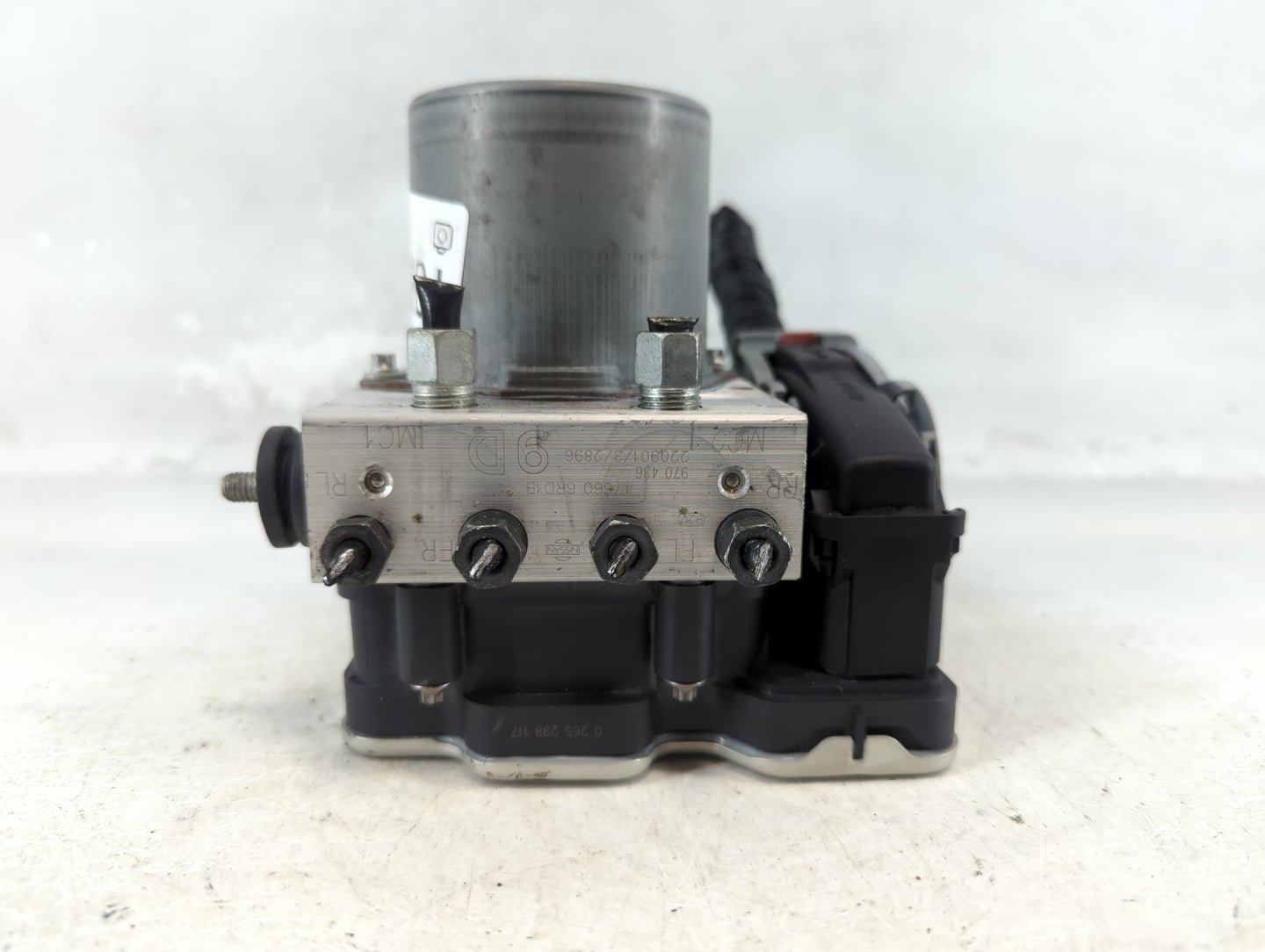 2021-2022 Nissan Rogue ABS Pump Control Module Replacement P/N:47660 6RD1B Fits Fits 2021 2022 OEM Used Auto Parts - Oemused