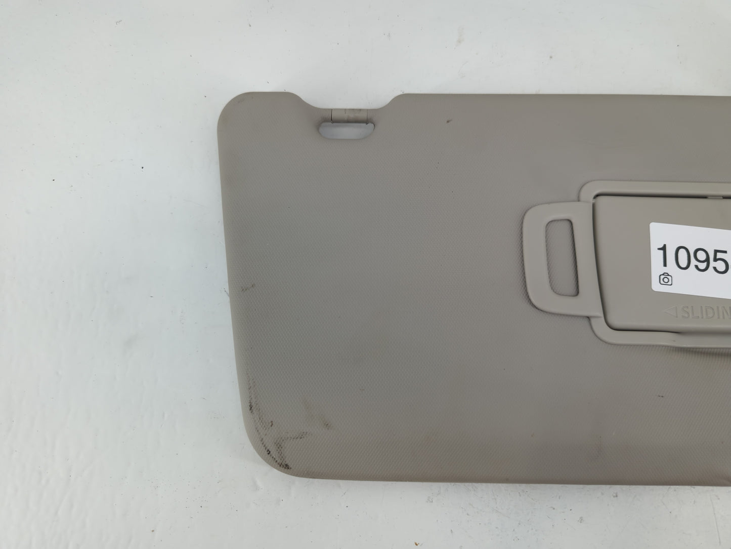 2021-2022 Nissan Rogue Sun Visor Shade Replacement Passenger Right Mirror Fits Fits 2021 2022 OEM Used Auto Parts - Oemuseda