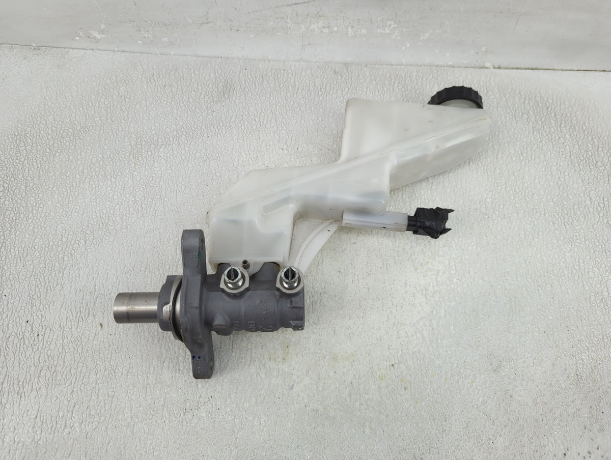 2021-2022 Nissan Rogue Brake Master Cylinder 1310377 - Oemusedautoparts1.com