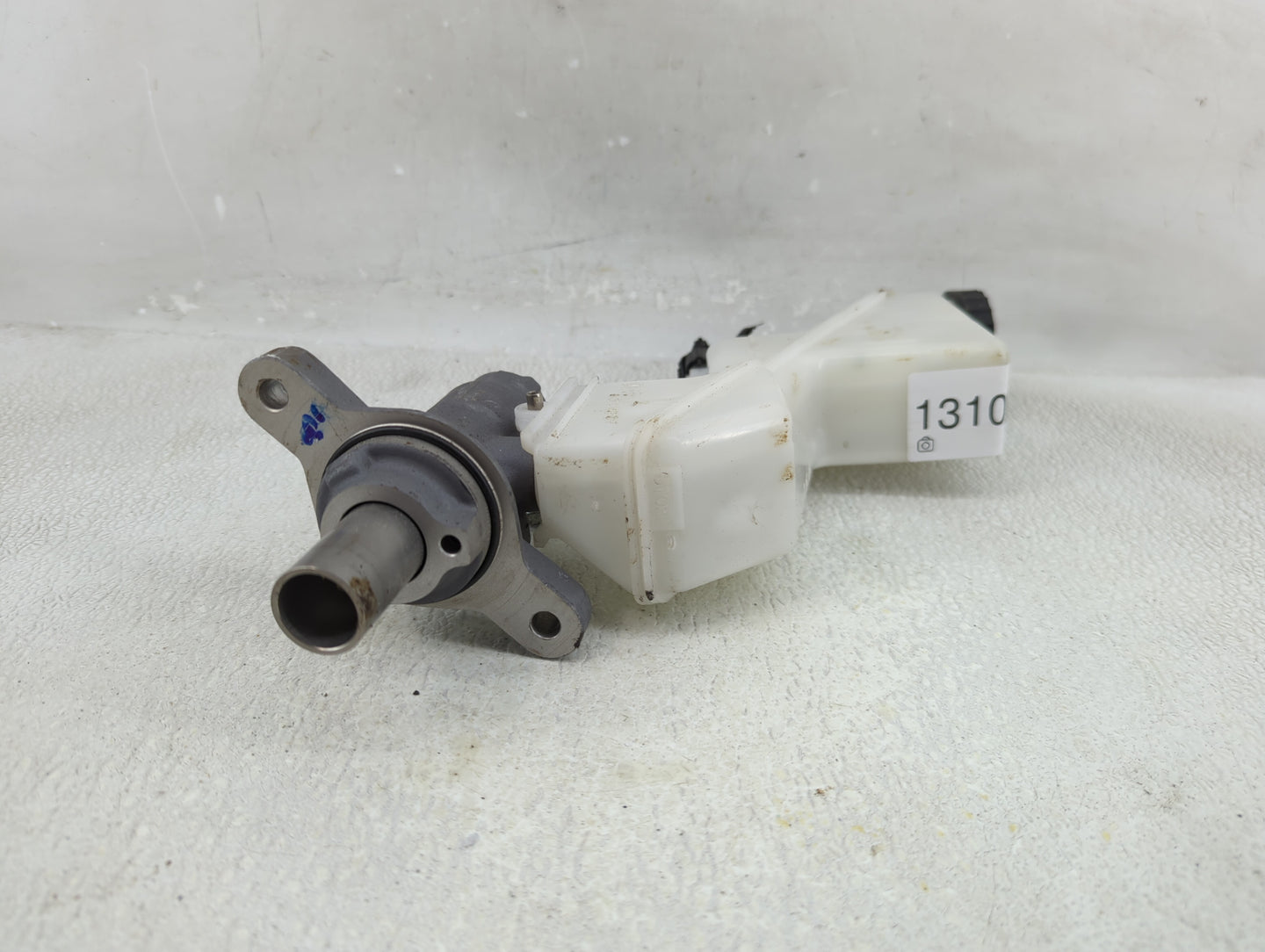 2021-2022 Nissan Rogue Brake Master Cylinder 1310377 - Oemusedautoparts1.com