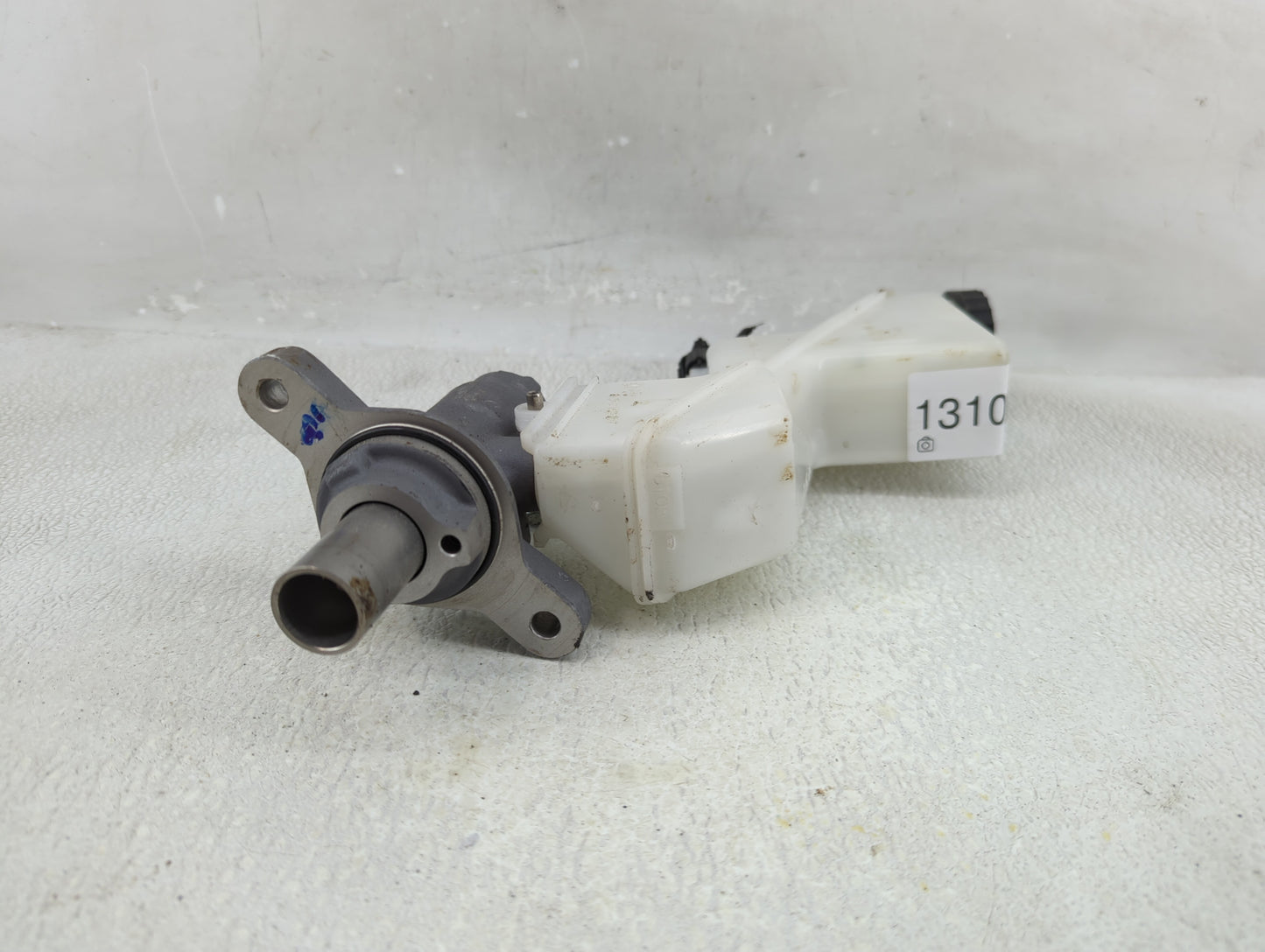 2021-2022 Nissan Rogue Brake Master Cylinder 1310377 - Oemusedautoparts1.com