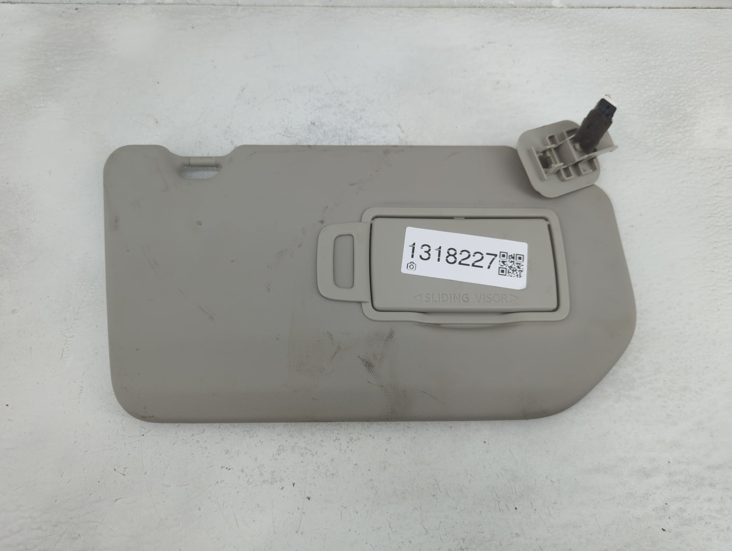 2021-2022 Nissan Rogue Sun Visor Shade Replacement Passenger Right Mirror Fits Fits 2021 2022 OEM Used Auto Parts - Oemuseda