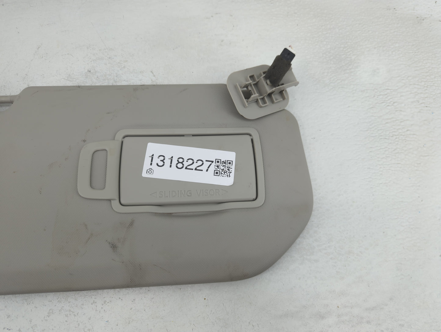 2021-2022 Nissan Rogue Sun Visor Shade Replacement Passenger Right Mirror Fits Fits 2021 2022 OEM Used Auto Parts - Oemuseda