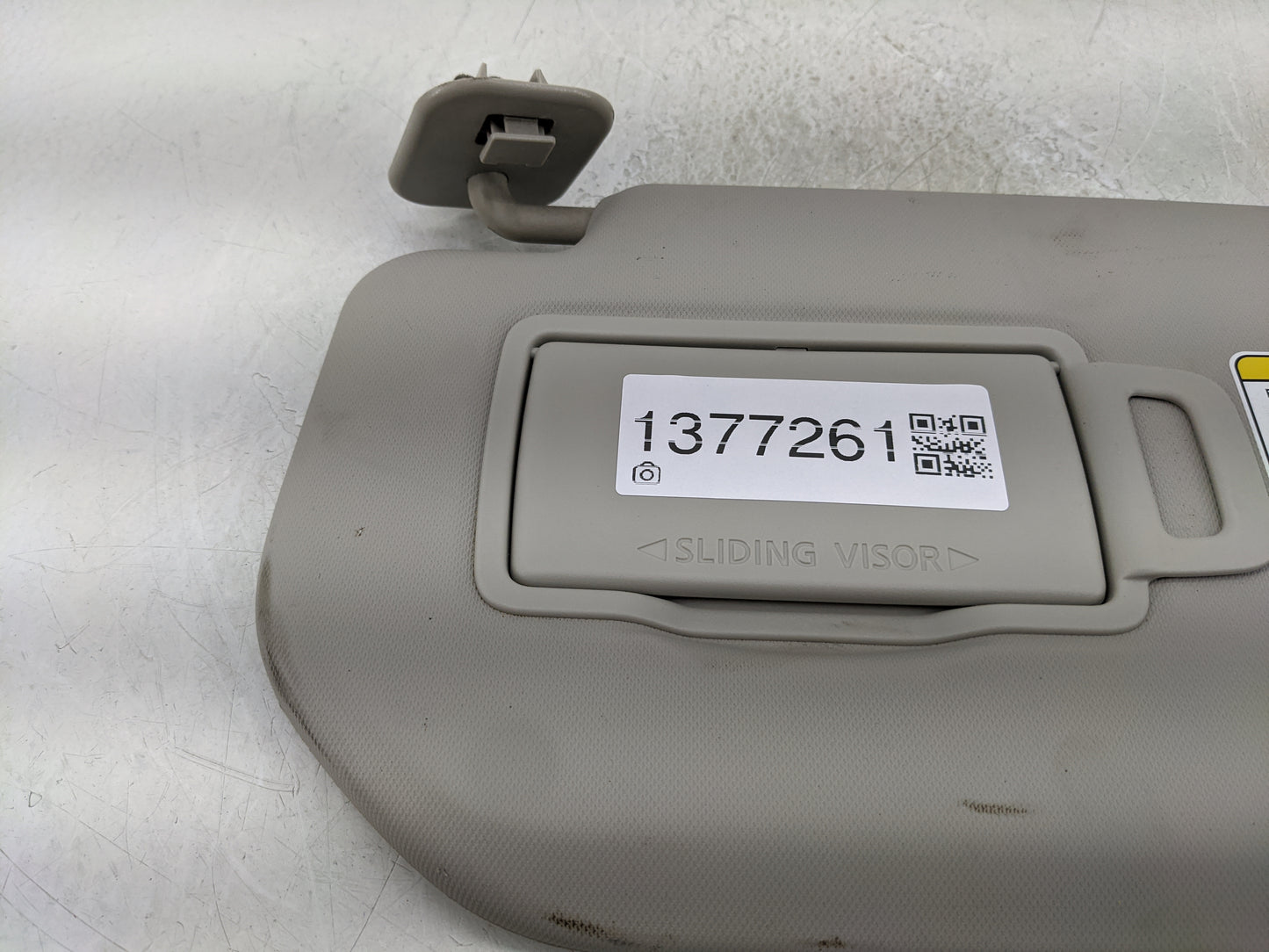2021-2022 Nissan Rogue Sun Visor Shade Replacement Driver Left Mirror Fits Fits 2021 2022 OEM Used Auto Parts - Oemusedautop