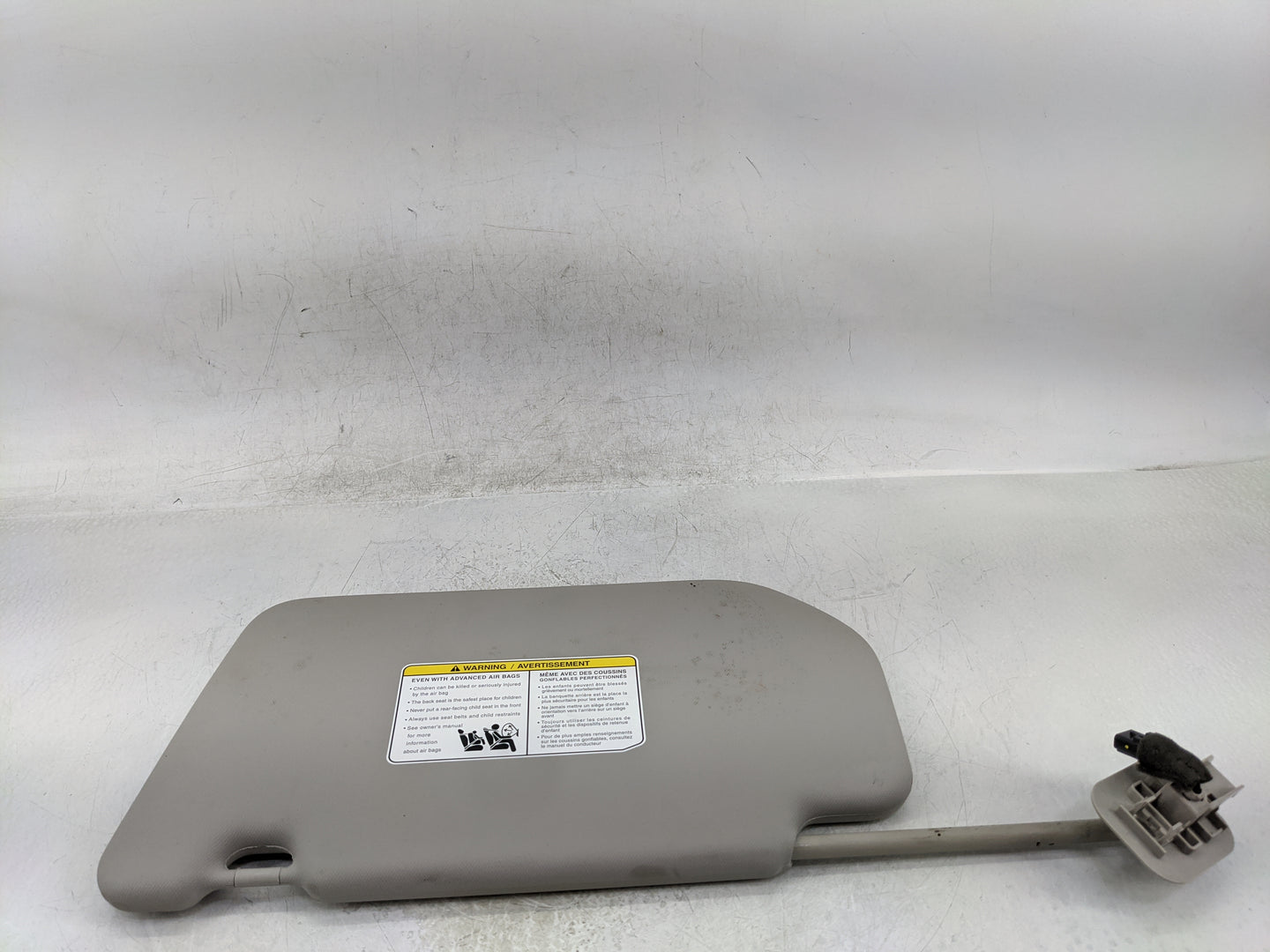 2021-2022 Nissan Rogue Sun Visor Shade Replacement Driver Left Mirror Fits Fits 2021 2022 OEM Used Auto Parts - Oemusedautop