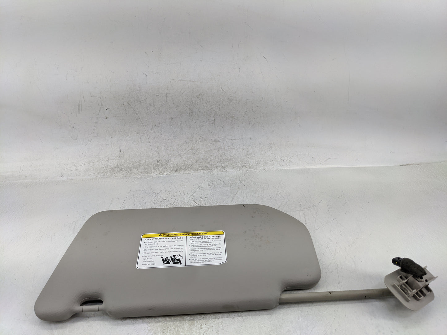 2021-2022 Nissan Rogue Sun Visor Shade Replacement Driver Left Mirror Fits Fits 2021 2022 OEM Used Auto Parts - Oemusedautop