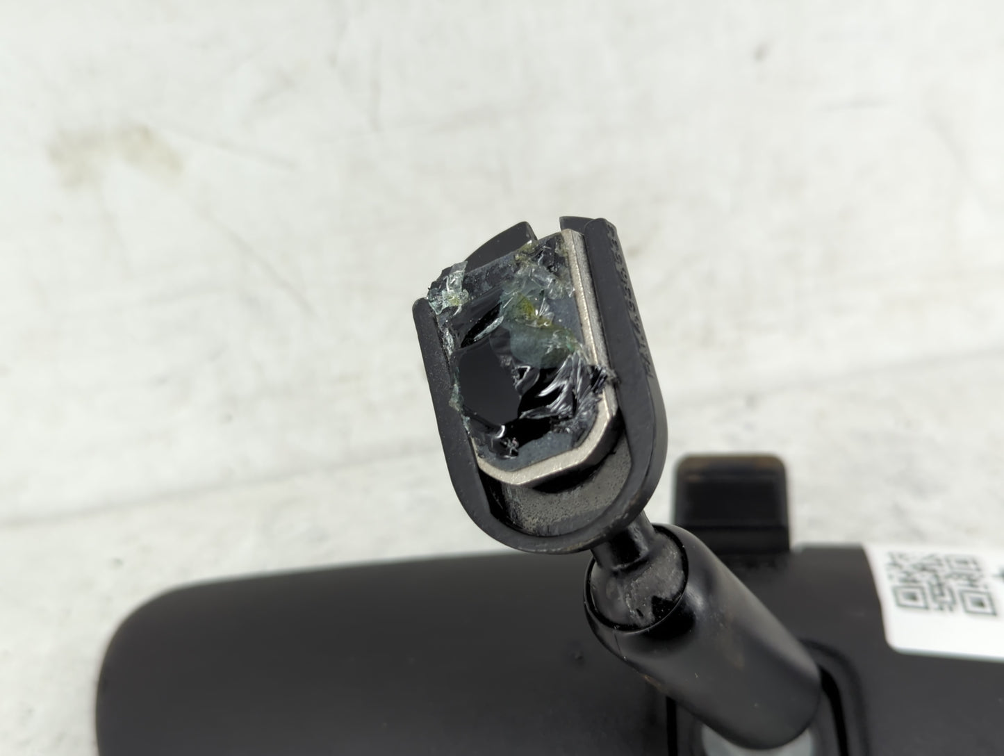 2014-2022 Nissan Rogue Interior Rear View Mirror Replacement OEM Fits OEM Used Auto Parts - Oemusedautoparts1.com