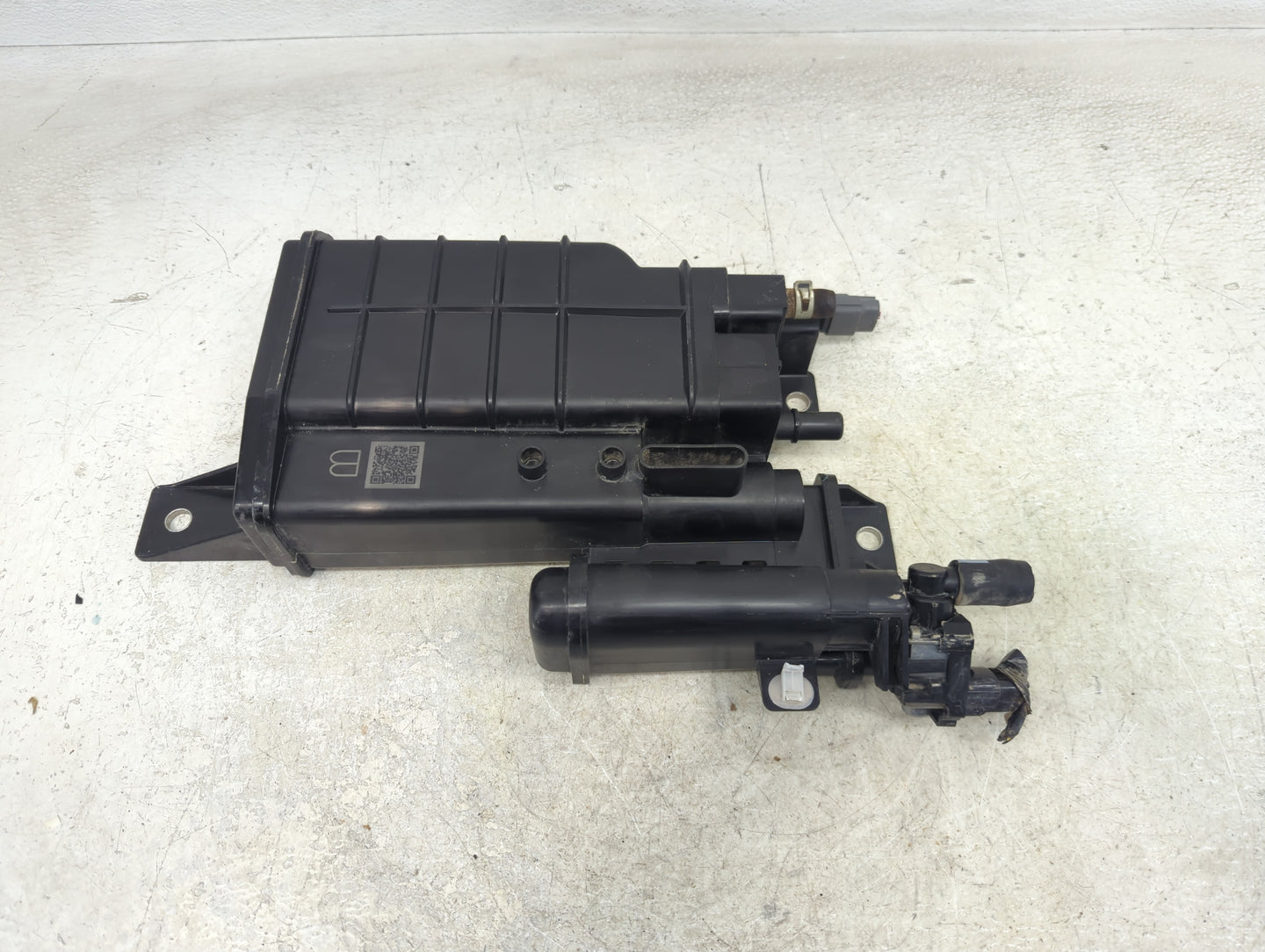 2023 Nissan Rogue Fuel Vapor Charcoal Canister - Oemusedautoparts1.com