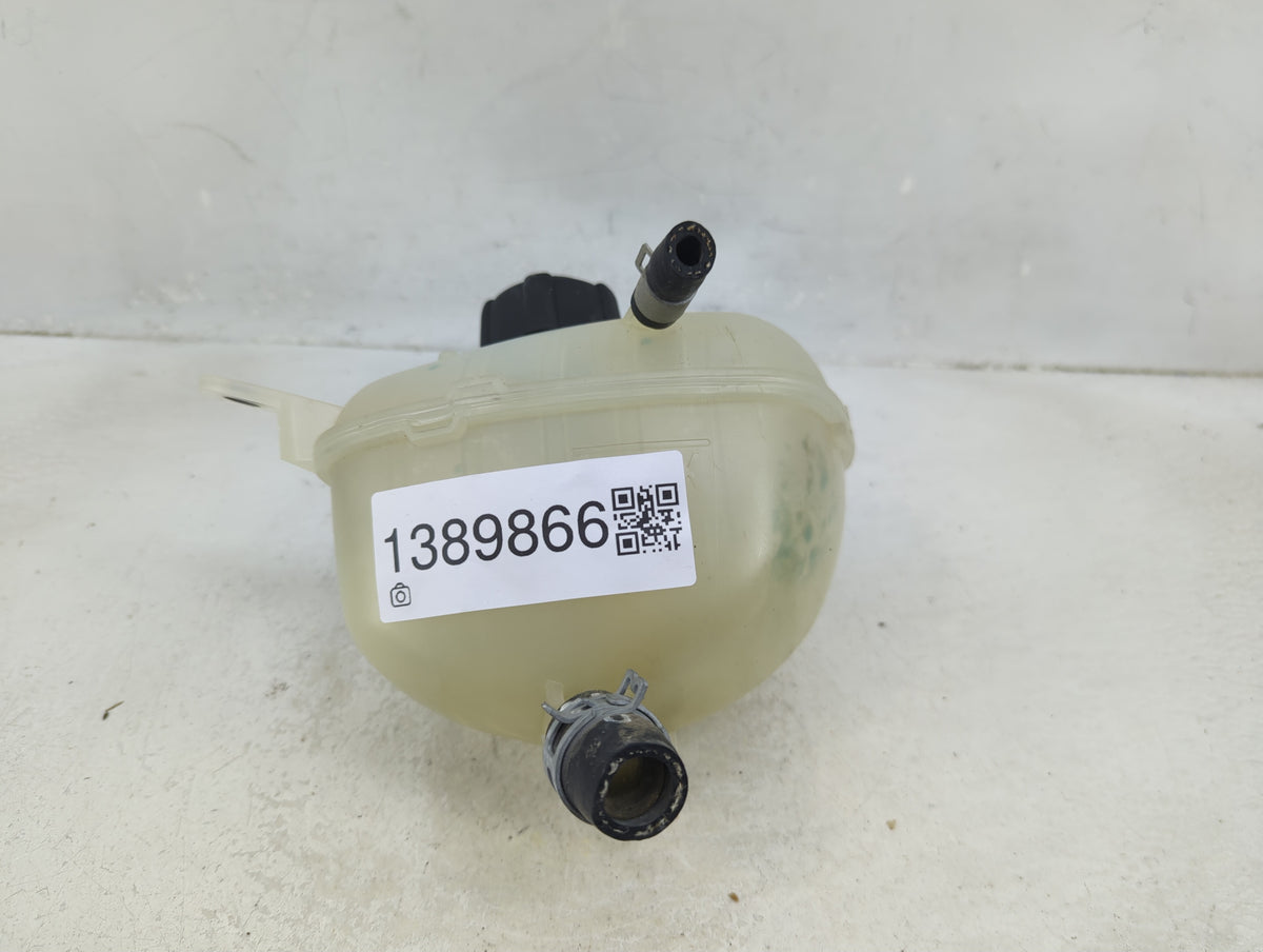 2021-2022 Nissan Rogue Radiator Coolant Overflow Expansion Tank Bottle 1389866 - Oemusedautoparts1.com