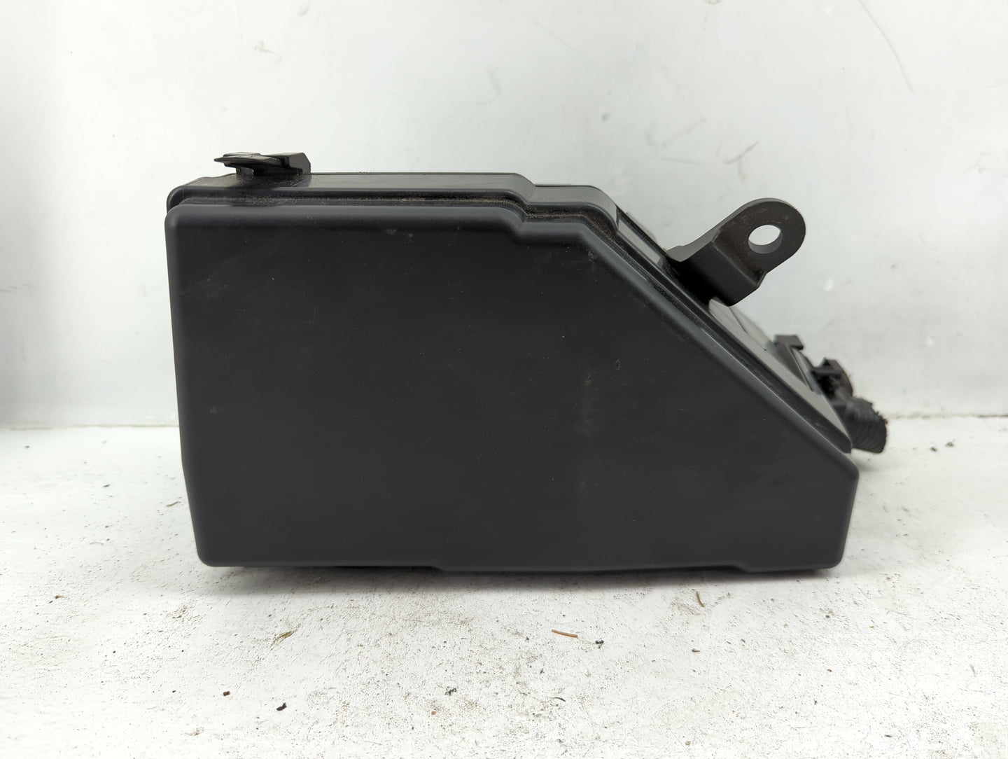 2021-2022 Nissan Rogue Fusebox Fuse Box Panel Relay Module Fits Fits 2021 2022 OEM Used Auto Parts - Oemusedautoparts1.com