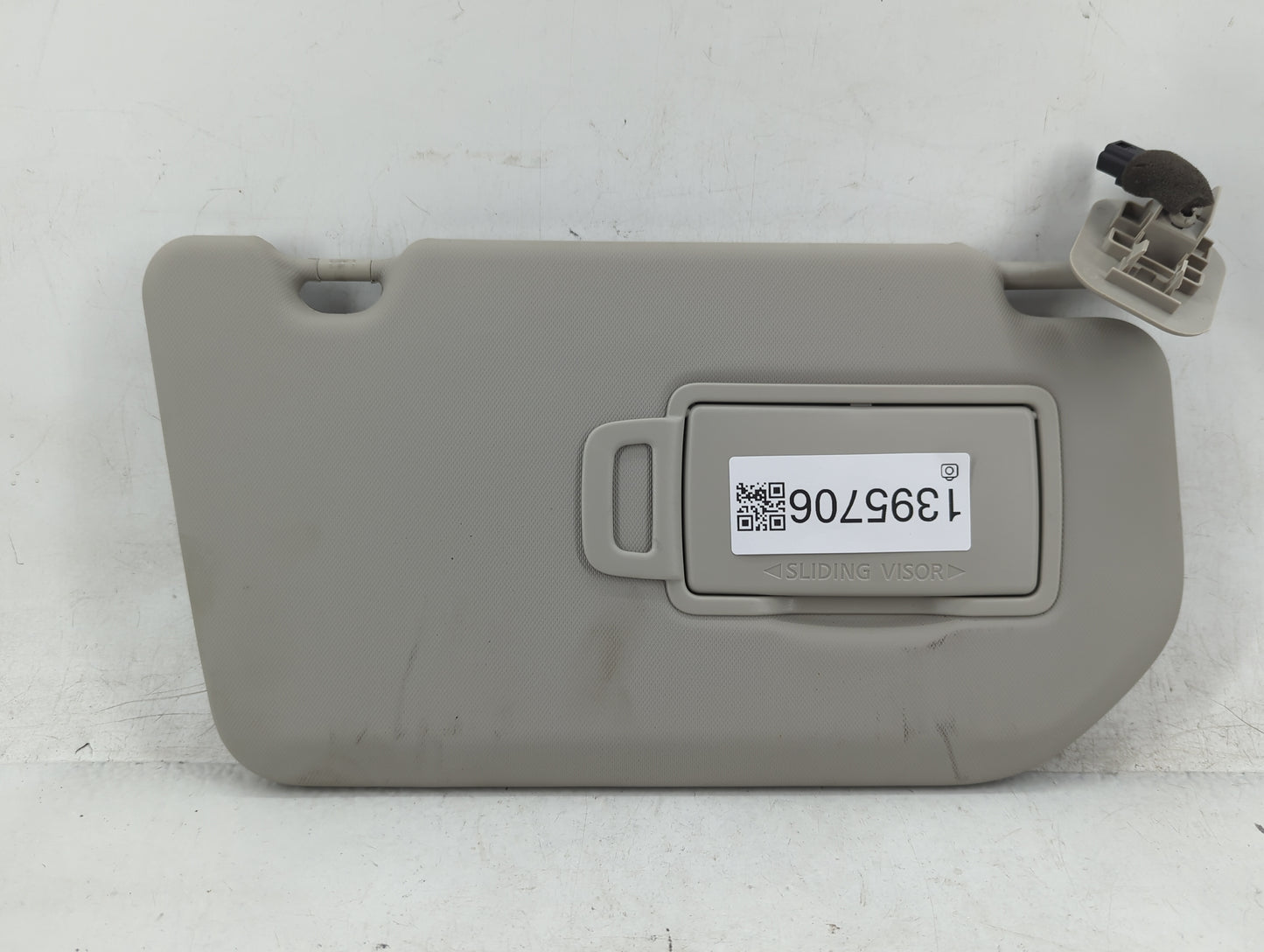 2021-2022 Nissan Rogue Sun Visor Shade Replacement Passenger Right Mirror Fits Fits 2021 2022 OEM Used Auto Parts - Oemuseda