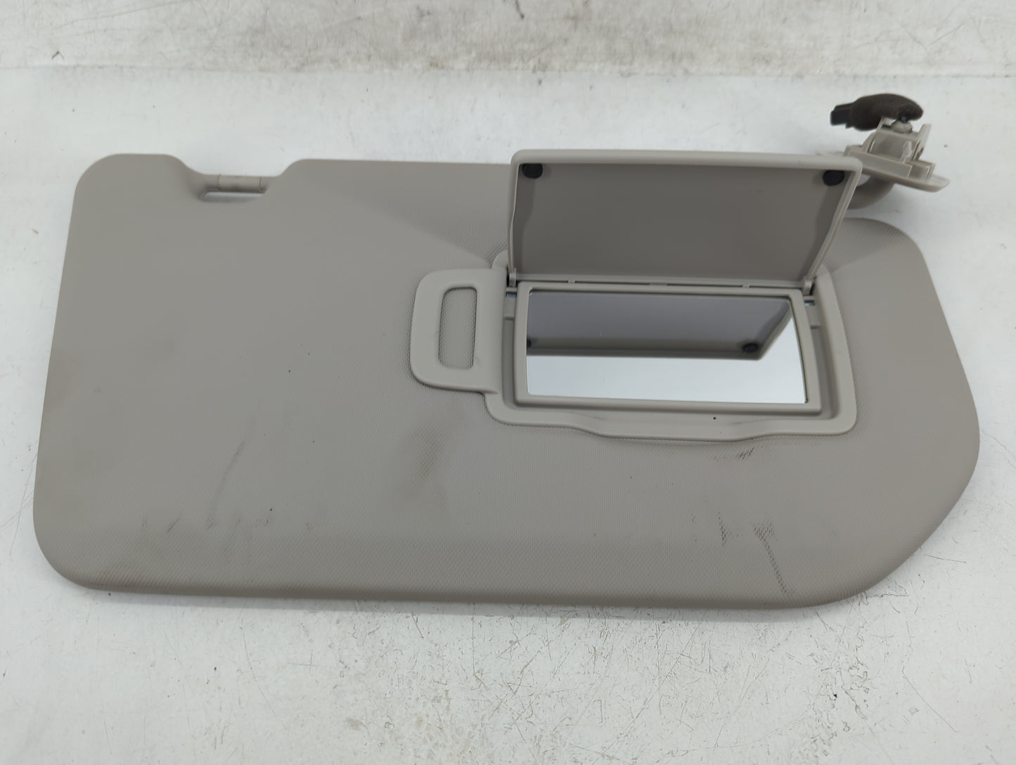 2021-2022 Nissan Rogue Sun Visor Shade Replacement Passenger Right Mirror Fits Fits 2021 2022 OEM Used Auto Parts - Oemuseda