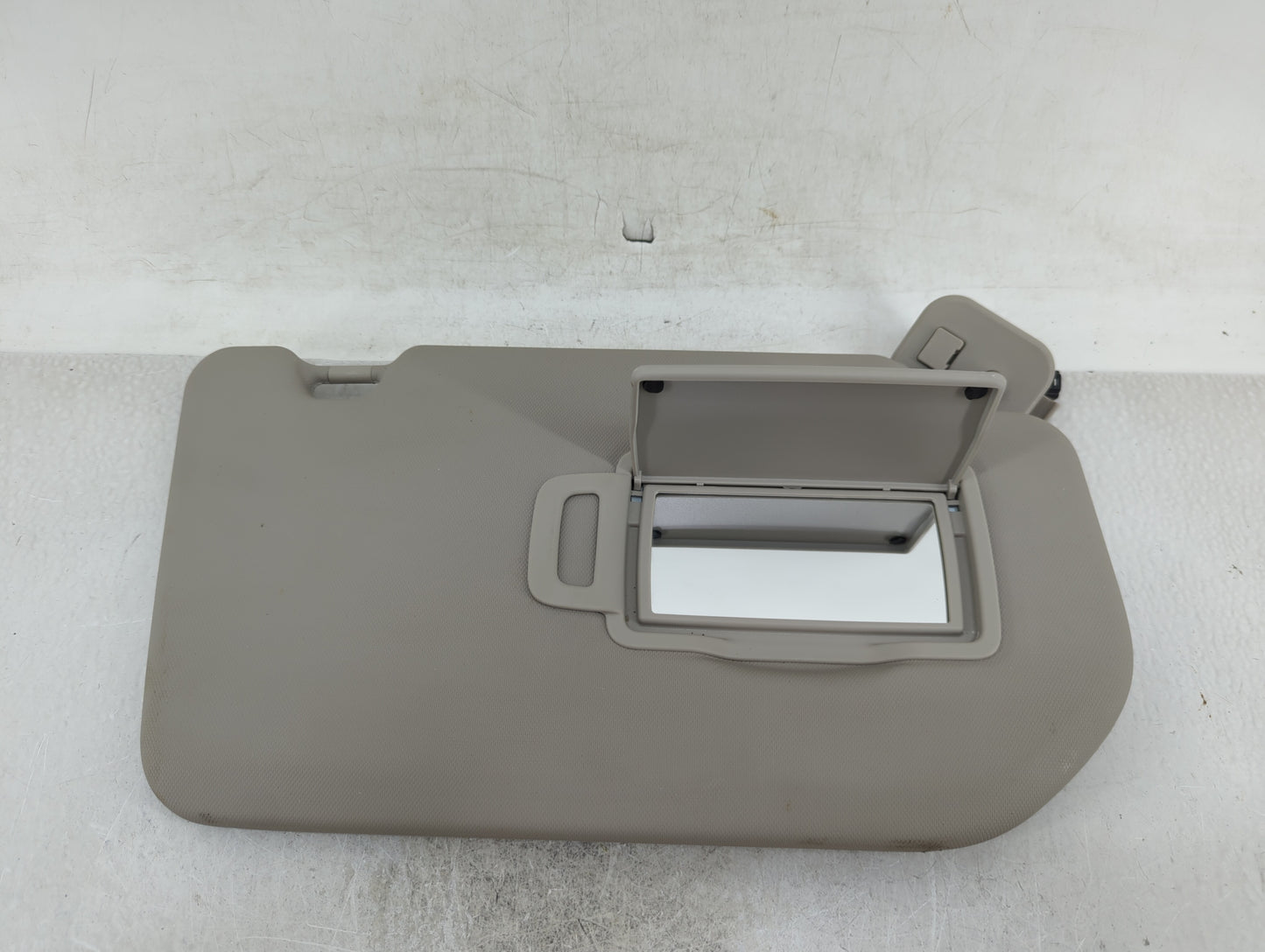 2021-2022 Nissan Rogue Sun Visor Shade Replacement Passenger Right Mirror Fits Fits 2021 2022 OEM Used Auto Parts - Oemuseda