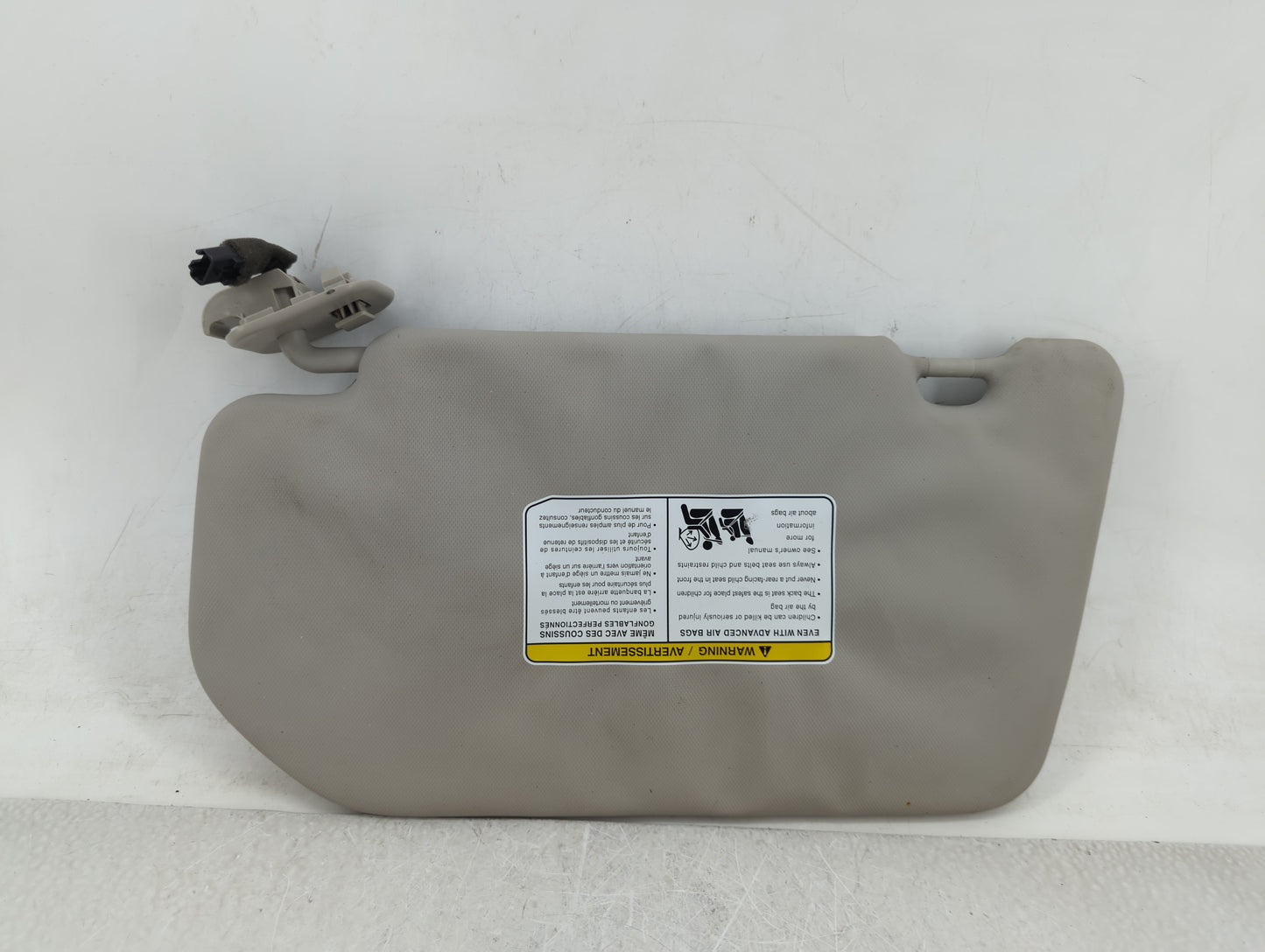 2021-2022 Nissan Rogue Sun Visor Shade Replacement Passenger Right Mirror Fits Fits 2021 2022 OEM Used Auto Parts - Oemuseda