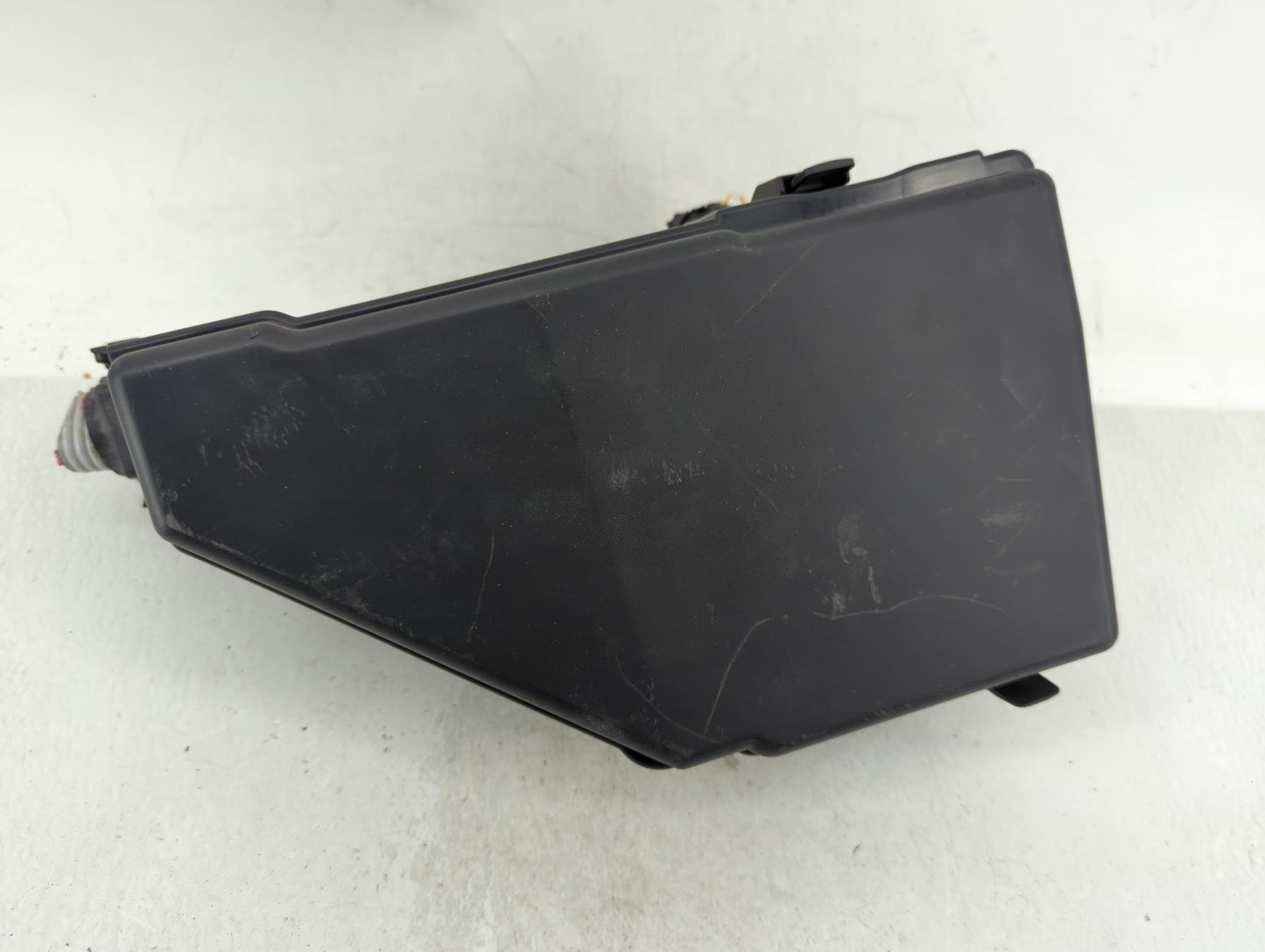 2021-2022 Nissan Rogue Fusebox Fuse Box Panel Relay Module Fits Fits 2021 2022 OEM Used Auto Parts - Oemusedautoparts1.com