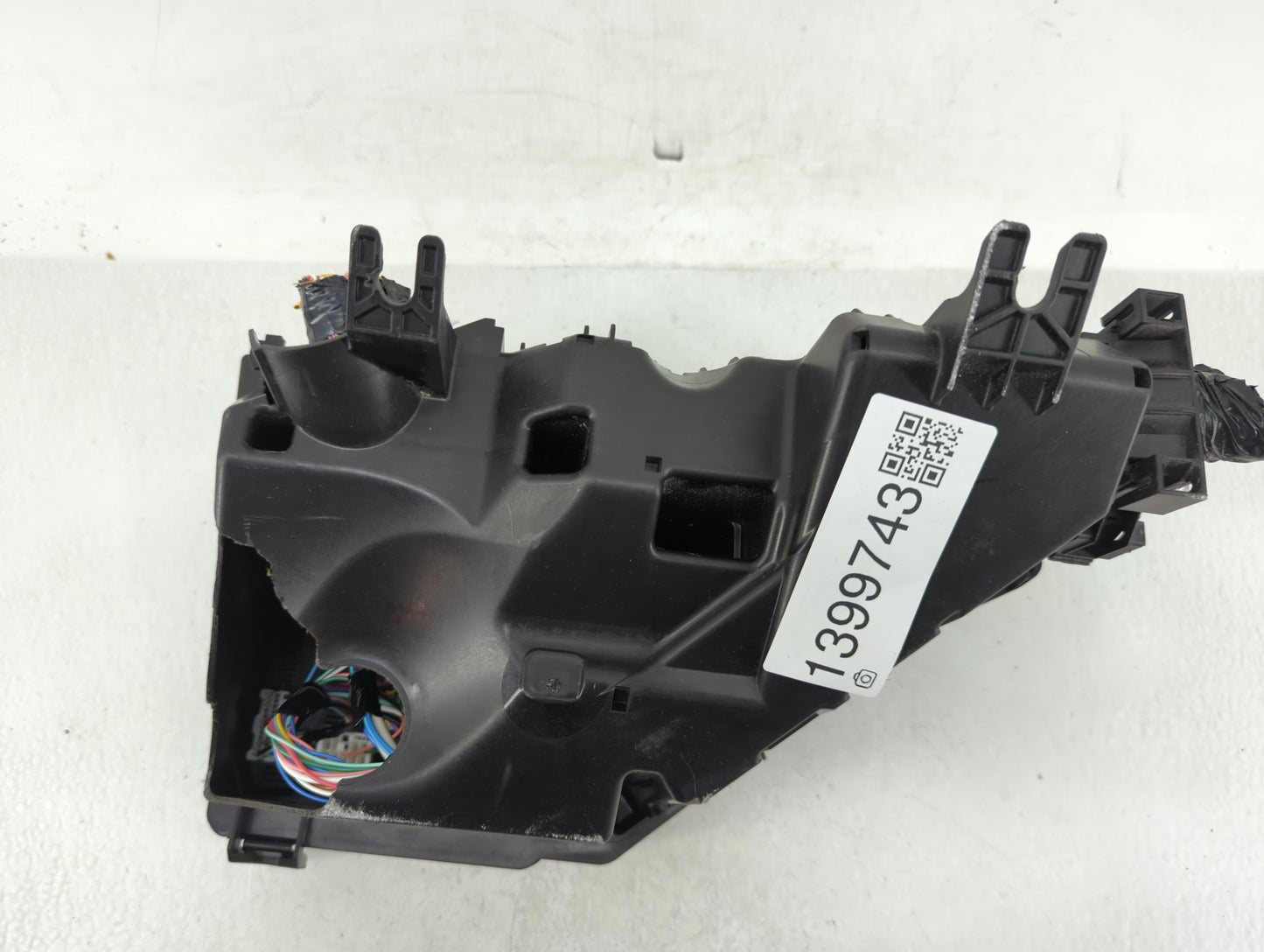 2021-2022 Nissan Rogue Fusebox Fuse Box Panel Relay Module Fits Fits 2021 2022 OEM Used Auto Parts - Oemusedautoparts1.com