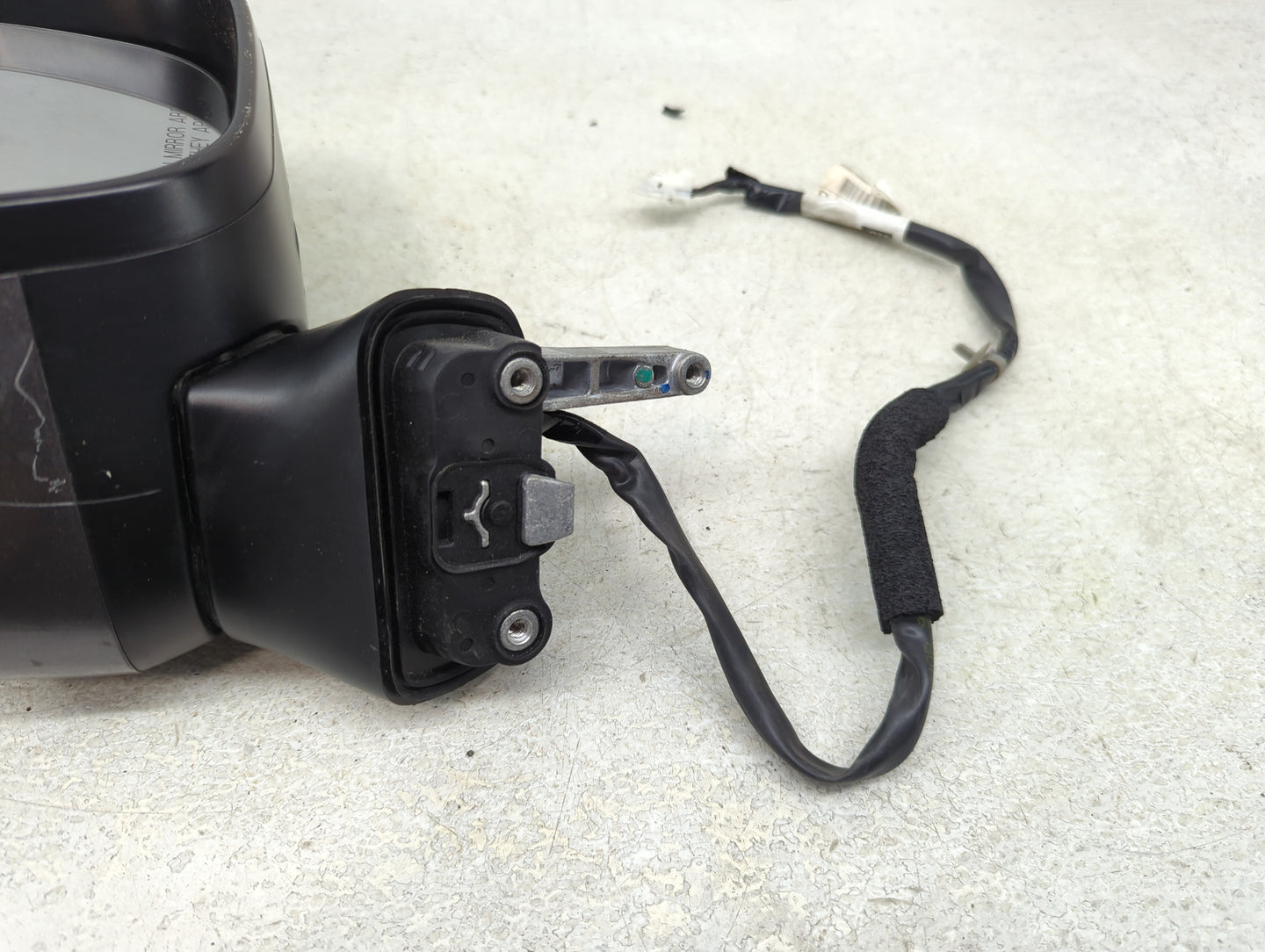 2021-2022 Nissan Rogue Passenger Side View Mirror - Right Door Mirror OEM Used - Oemusedautoparts1.com