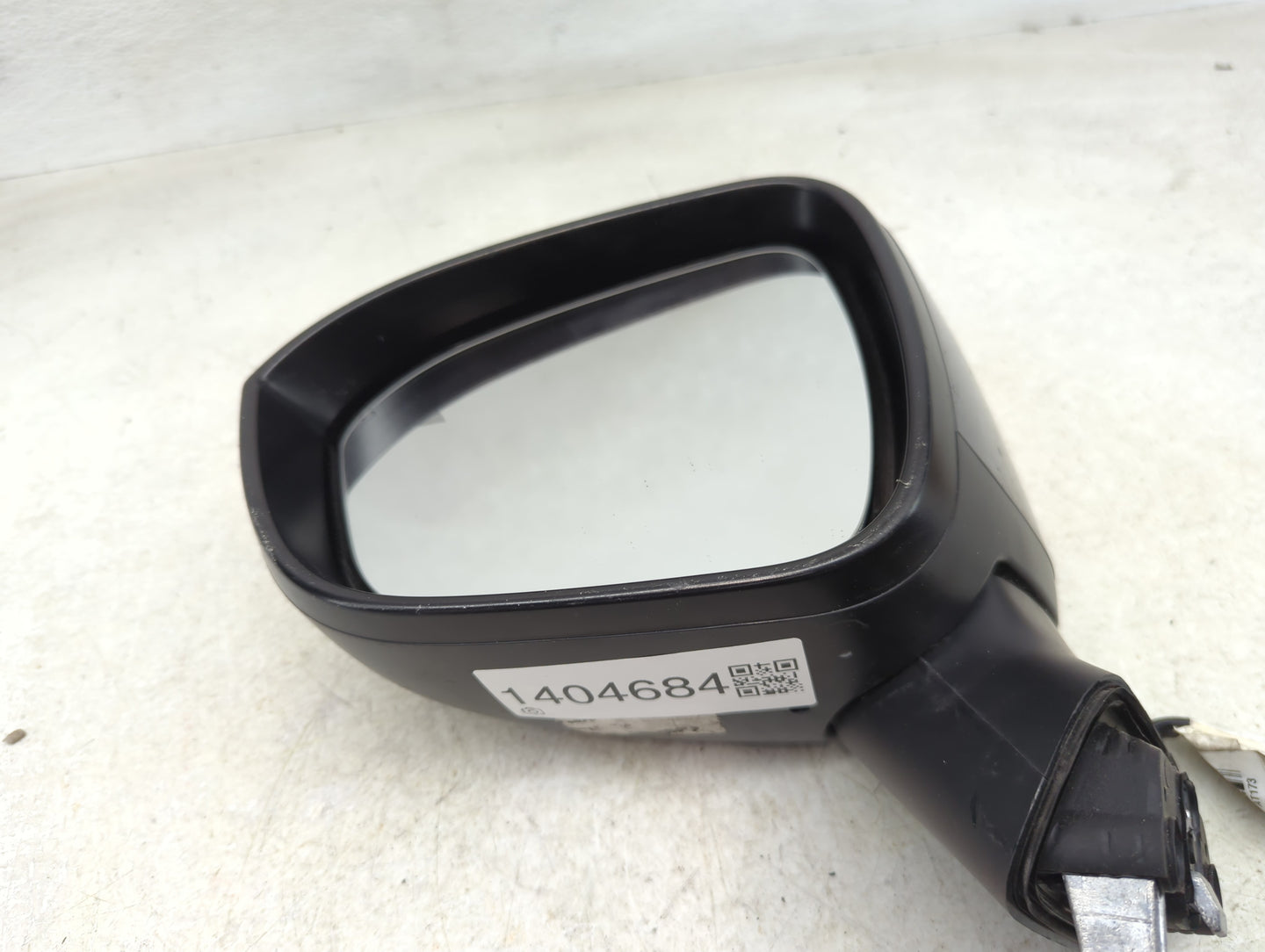 2021-2022 Nissan Rogue Driver Side View Mirror - Left Door Mirror OEM Used - Oemusedautoparts1.com