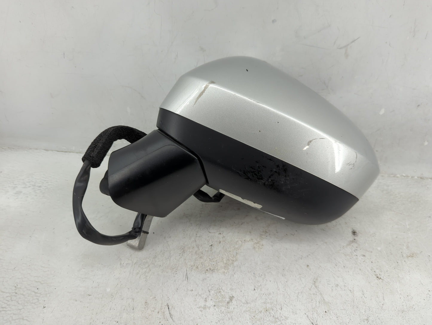 2021-2022 Nissan Rogue Driver Side View Mirror - Left Door Mirror OEM Used - Oemusedautoparts1.com