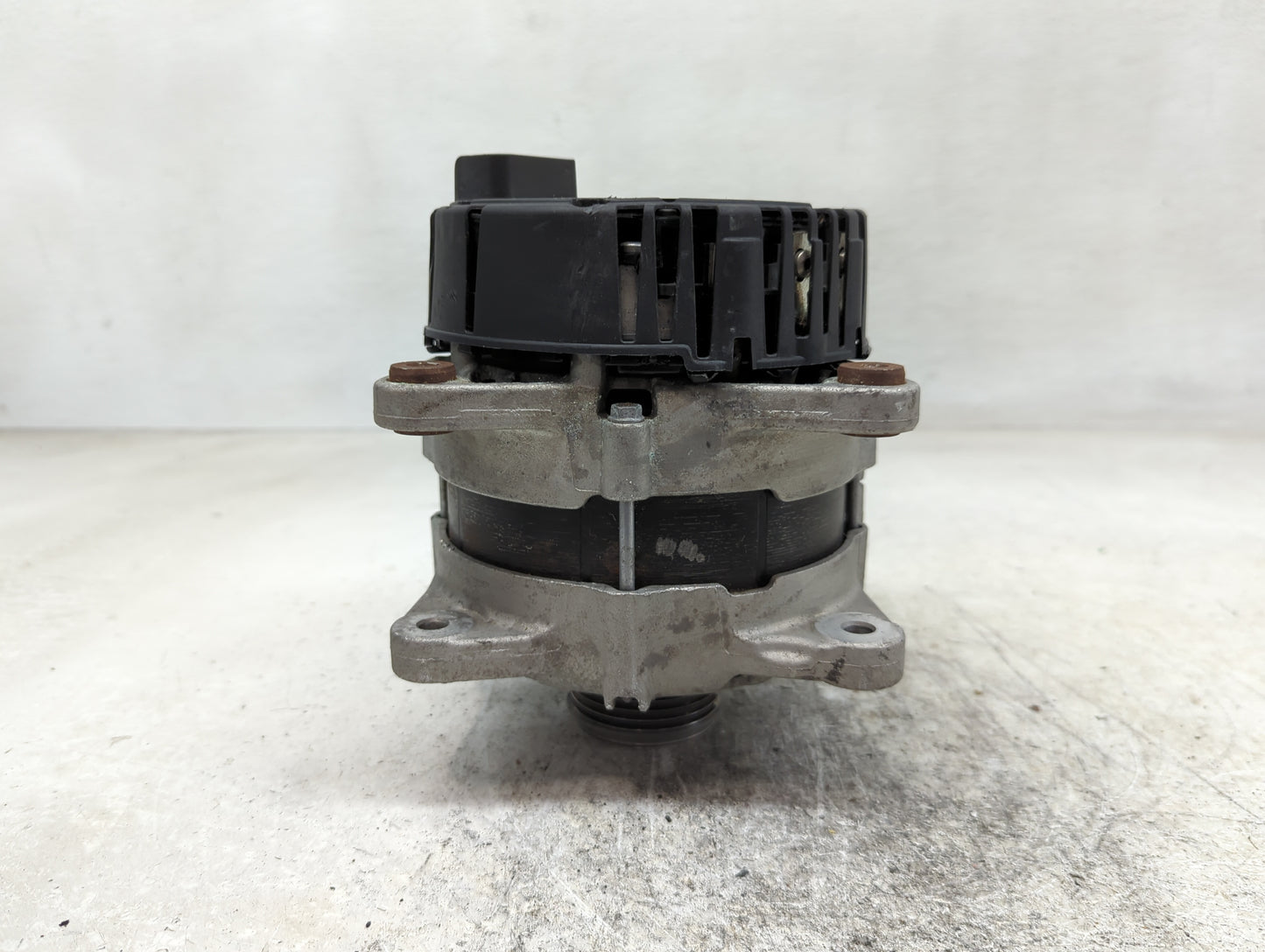 2022 Nissan Rogue Alternator Replacement Generator Charging Assembly Engine OEM P/N:2310A-6RC1A Fits OEM Used Auto Parts - O