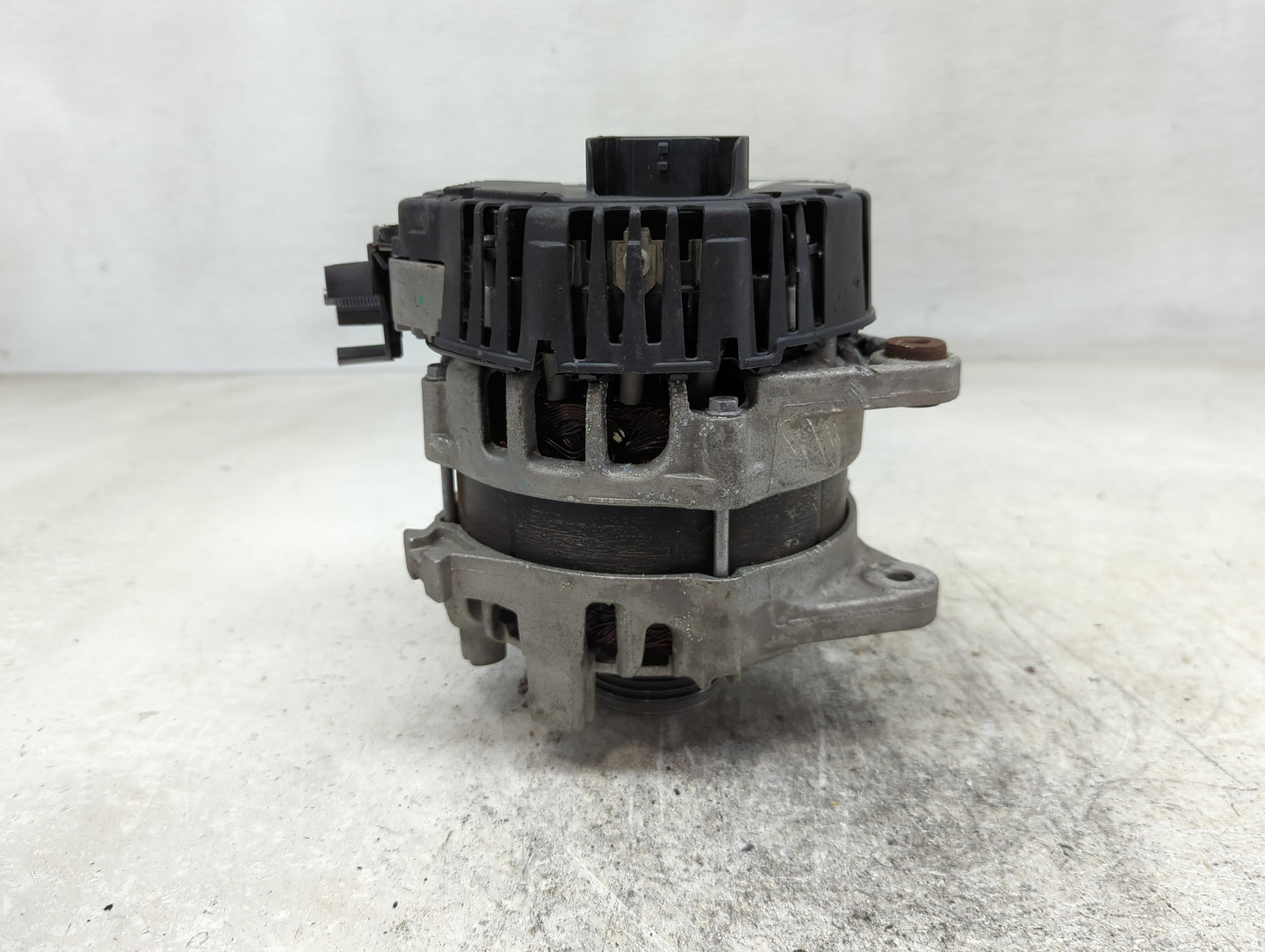 2022 Nissan Rogue Alternator Replacement Generator Charging Assembly Engine OEM P/N:2310A-6RC1A Fits OEM Used Auto Parts - O