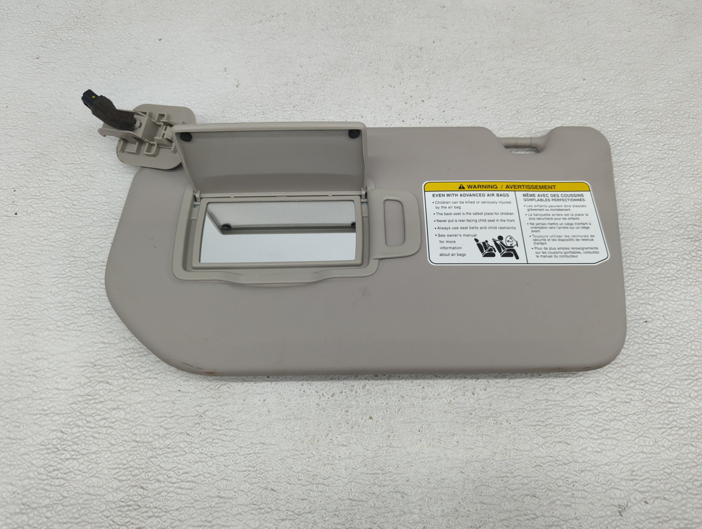 2021-2022 Nissan Rogue Sun Visor Shade Replacement Driver Left Mirror Fits Fits 2021 2022 OEM Used Auto Parts - Oemusedautop