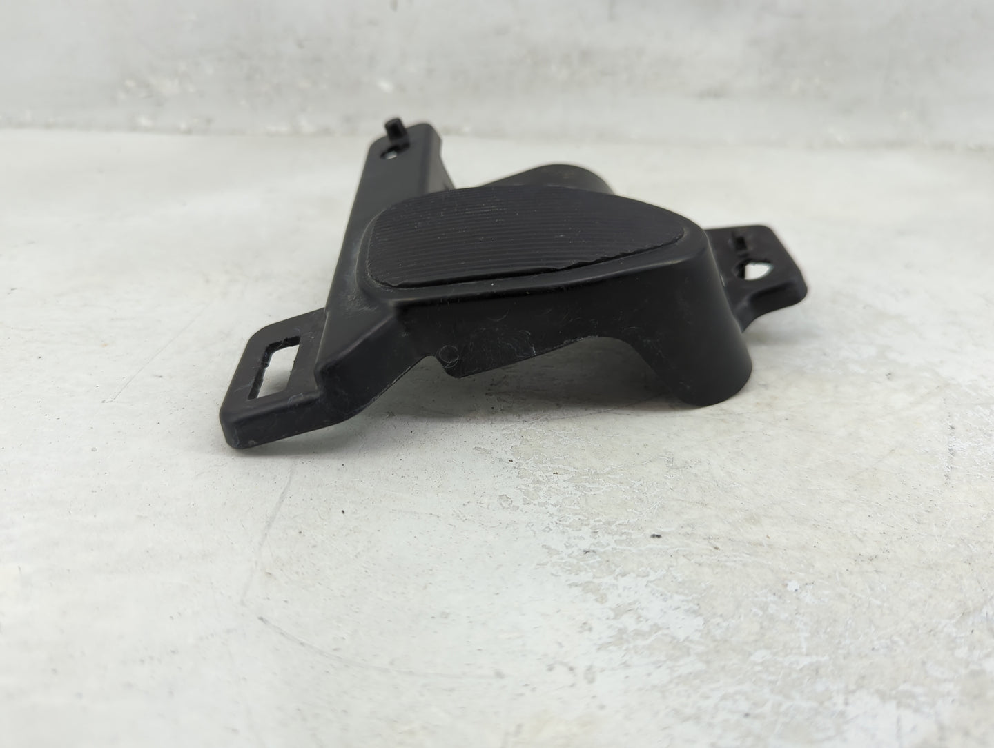 2023 Nissan Rogue Front Grille Bumper Not Included - Oemusedautoparts1.com