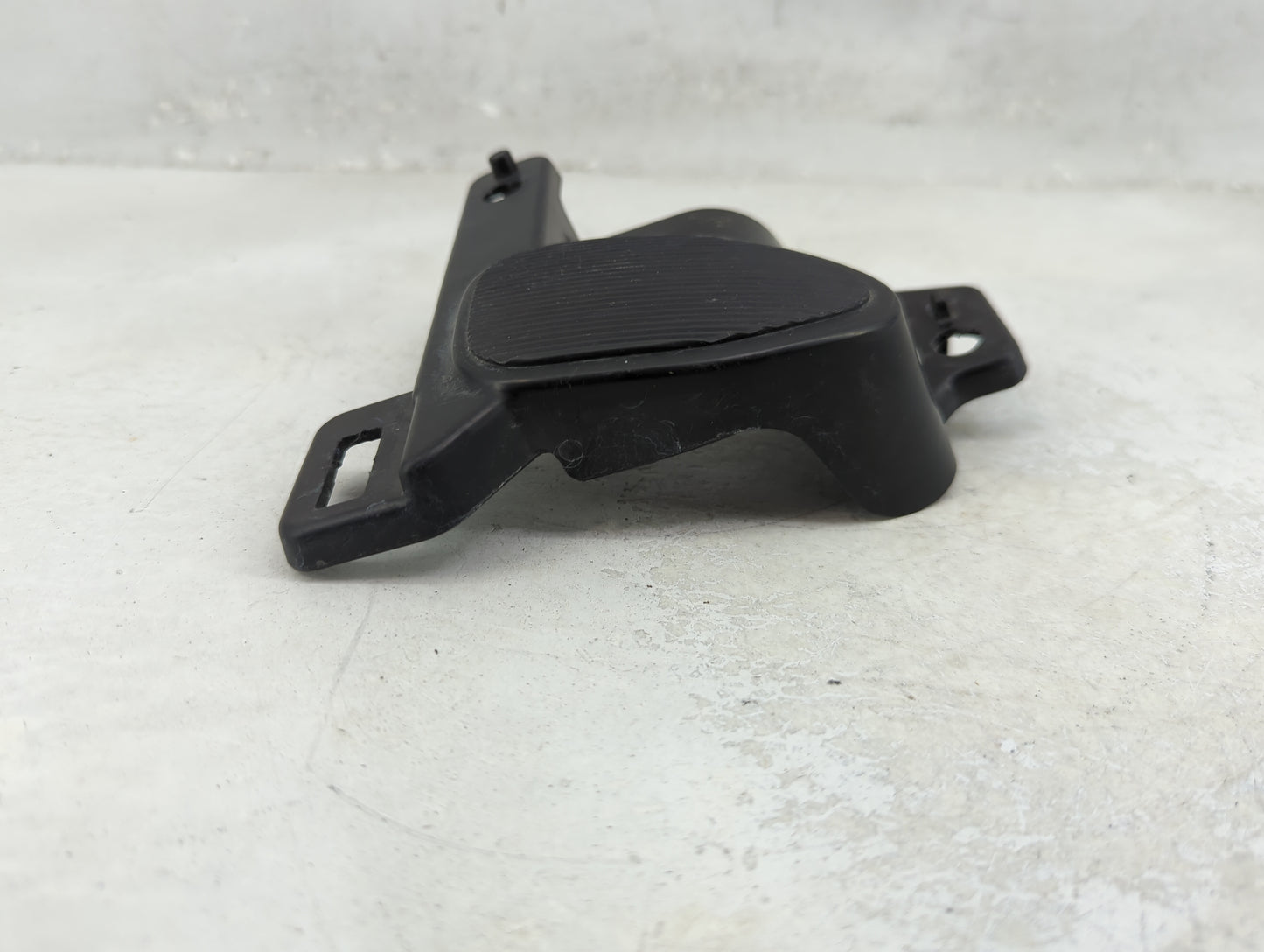 2023 Nissan Rogue Front Grille Bumper Not Included - Oemusedautoparts1.com