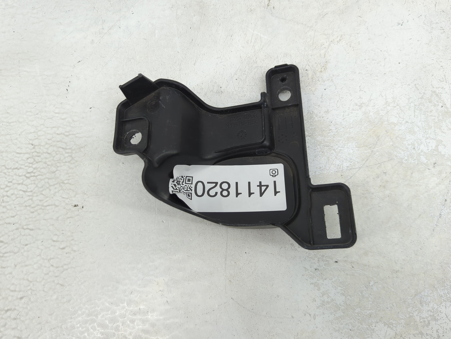 2023 Nissan Rogue Front Grille Bumper Not Included - Oemusedautoparts1.com
