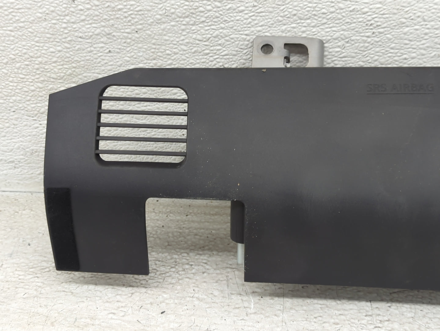 2023 Nissan Rogue Air Bag Passenger Right Knee OEM P/N:643862500 Fits OEM Used Auto Parts - Oemusedautoparts1.com
