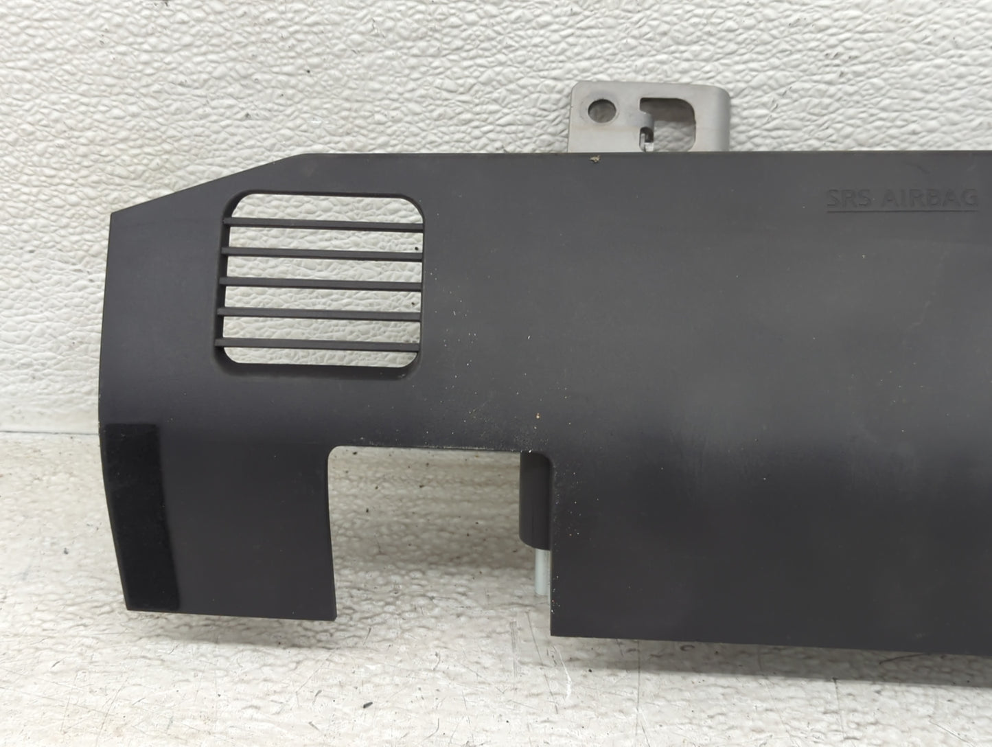 2023 Nissan Rogue Air Bag Passenger Right Knee OEM P/N:643862500 Fits OEM Used Auto Parts - Oemusedautoparts1.com