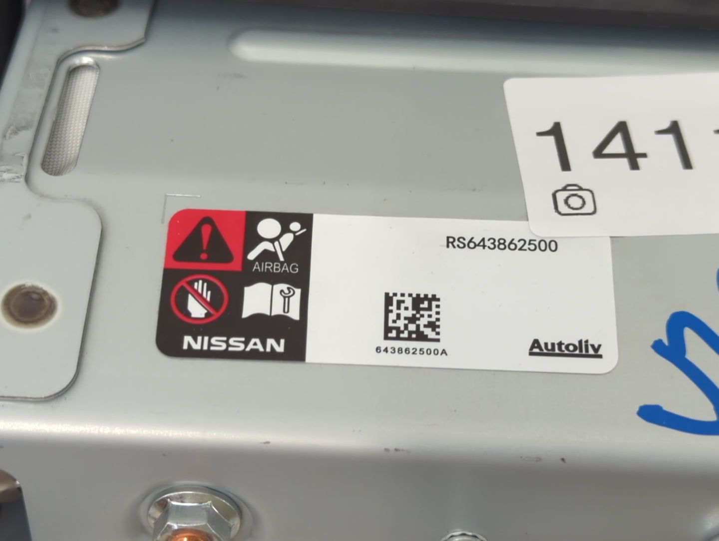 2023 Nissan Rogue Air Bag Passenger Right Knee OEM P/N:643862500 Fits OEM Used Auto Parts - Oemusedautoparts1.com
