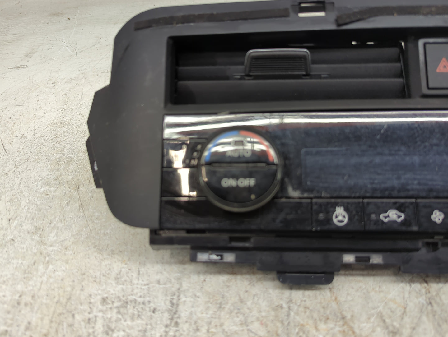 2021-2022 Nissan Rogue Climate Control Module Temperature AC/Heater Replacement P/N:275006RL3B Fits Fits 2021 2022 OEM Used 