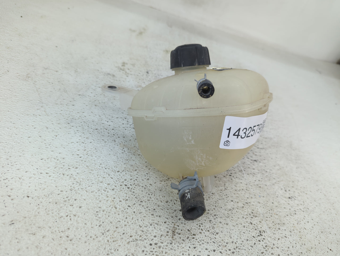 2021-2022 Nissan Rogue Radiator Coolant Overflow Expansion Tank Bottle 1432579 - Oemusedautoparts1.com