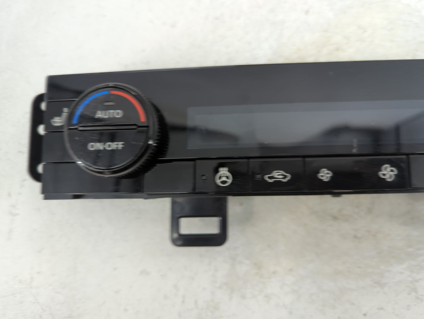 2021-2022 Nissan Rogue Climate Control Module Temperature AC/Heater Replacement P/N:275006RL3B-J 275006RL3B Fits Fits 2021 2