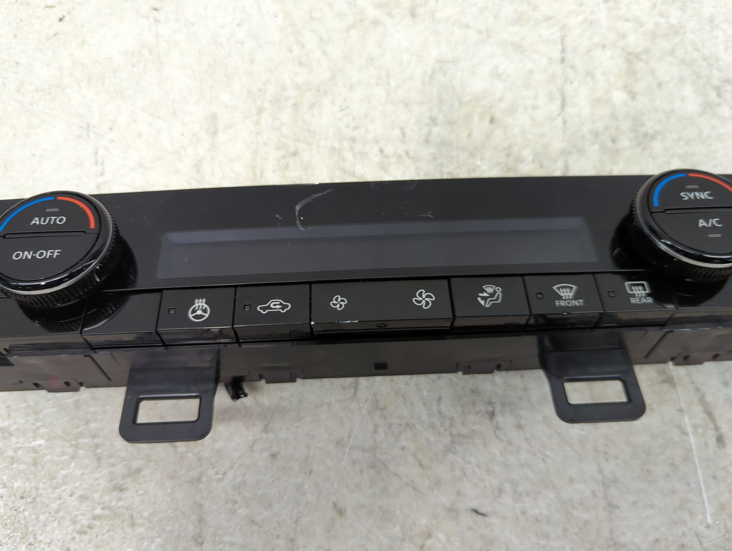 2021-2022 Nissan Rogue Climate Control Module Temperature AC/Heater Replacement P/N:275006RL3B 275006RL3B--J Fits Fits 2021 