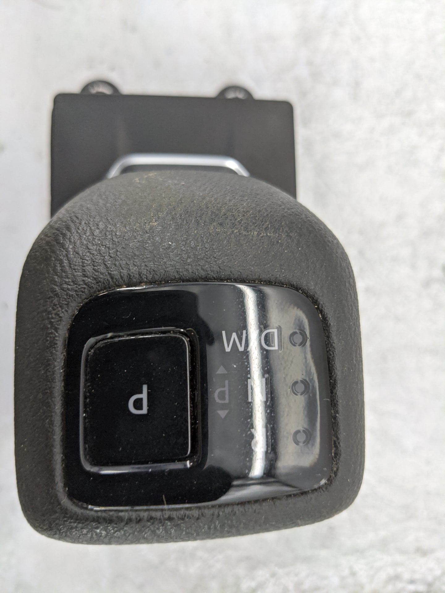 2023 Nissan Rogue Floor Console Assembly Shifter 1478587 - Oemusedautoparts1.com