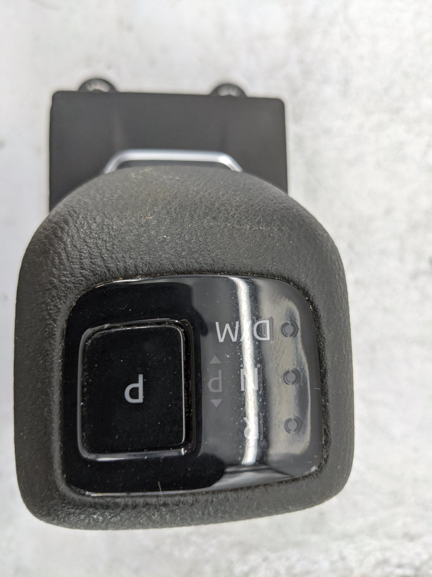 2023 Nissan Rogue Floor Console Assembly Shifter 1478587 - Oemusedautoparts1.com